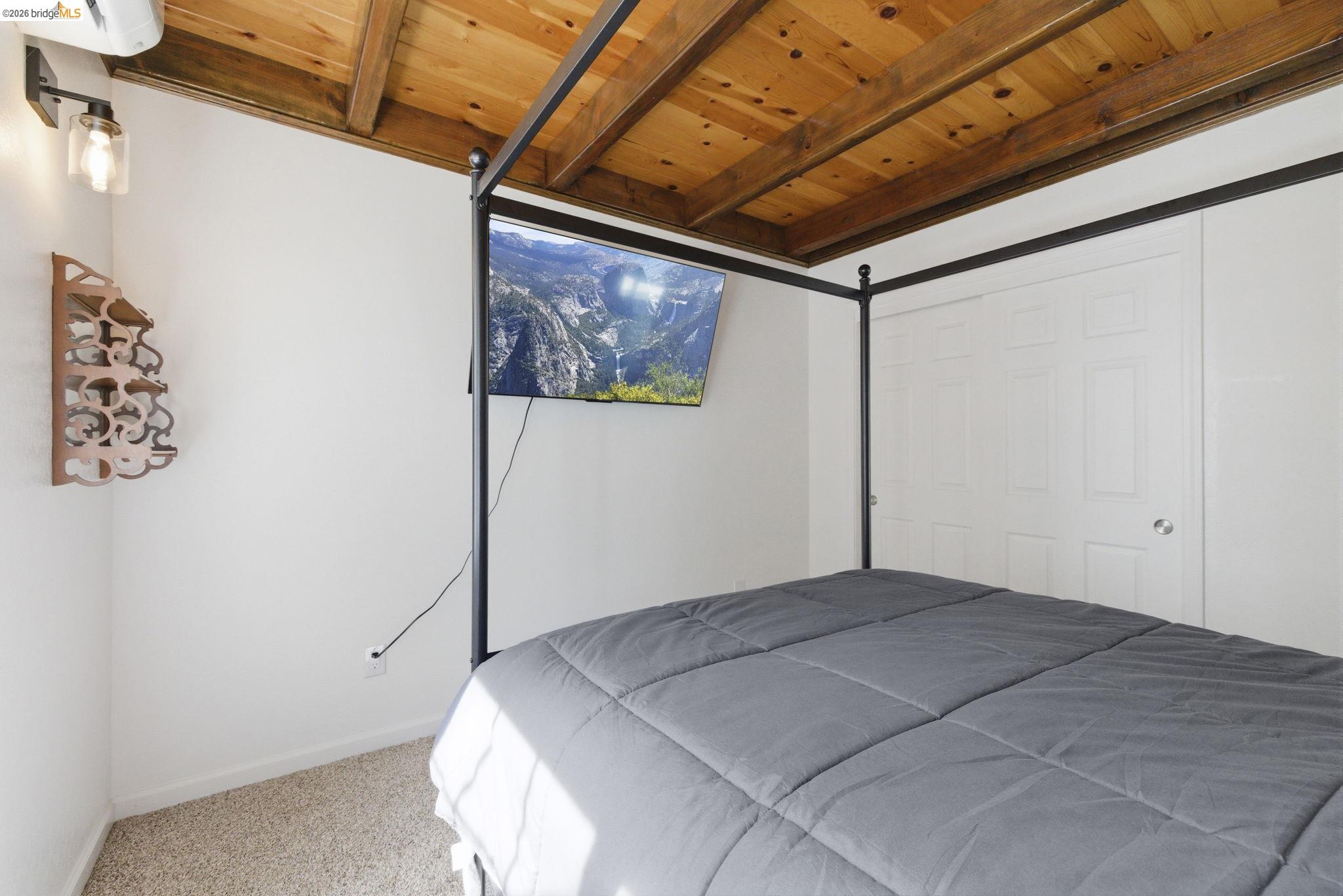 Detail Gallery Image 23 of 52 For 24159 Awahanee Rd, Sonora,  CA 95370 - 5 Beds | 2/1 Baths