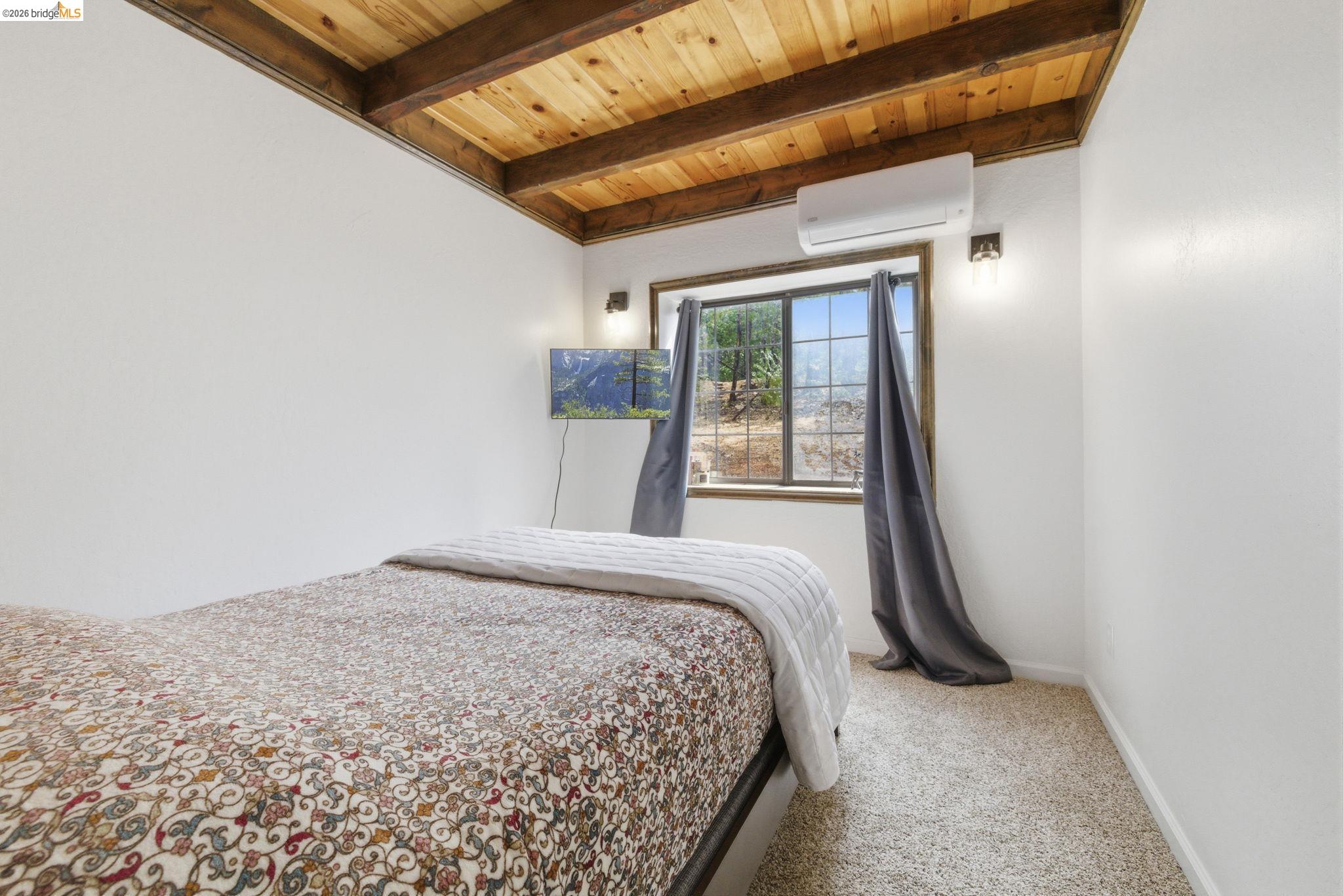 Detail Gallery Image 24 of 52 For 24159 Awahanee Rd, Sonora,  CA 95370 - 5 Beds | 2/1 Baths