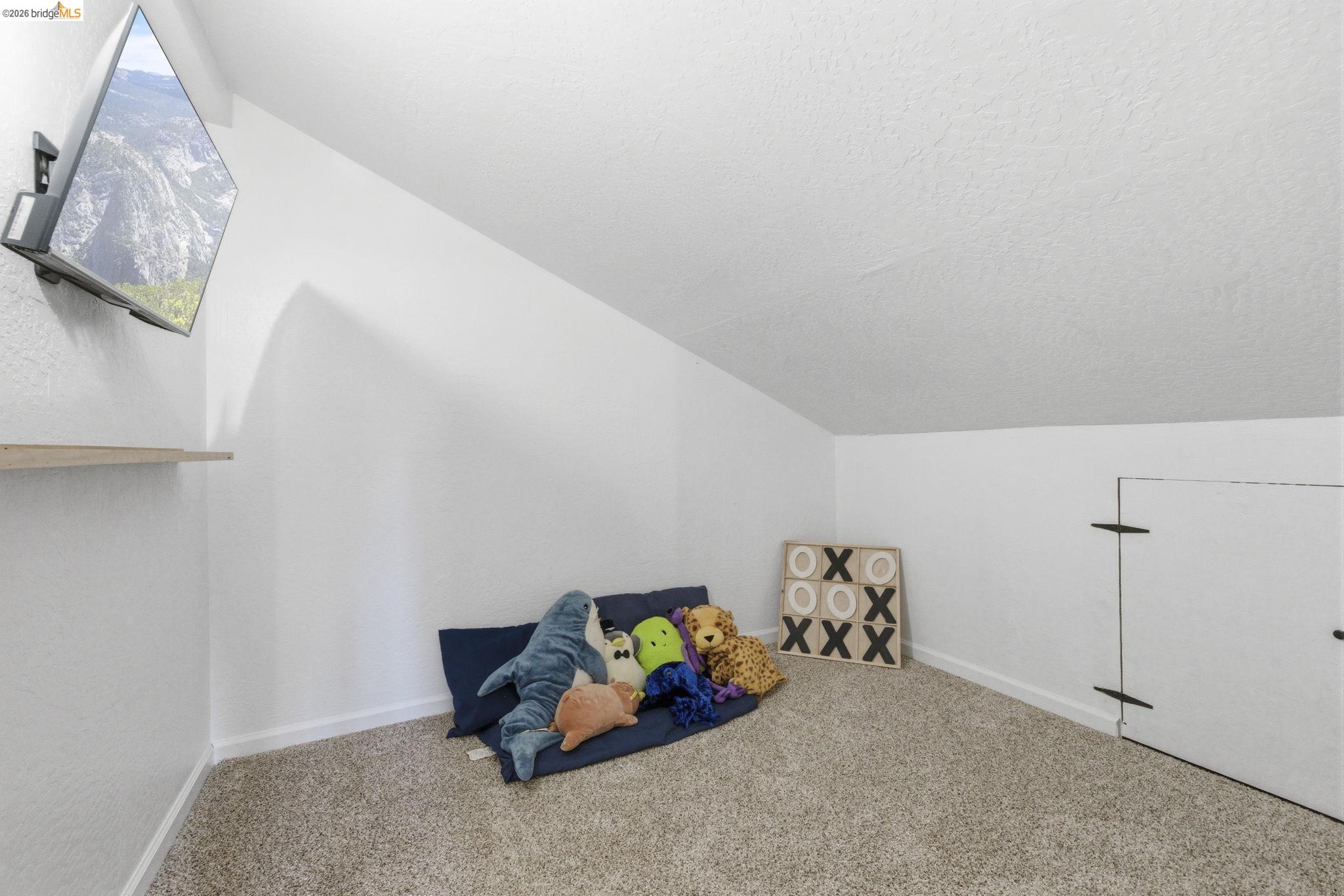 Detail Gallery Image 29 of 52 For 24159 Awahanee Rd, Sonora,  CA 95370 - 5 Beds | 2/1 Baths