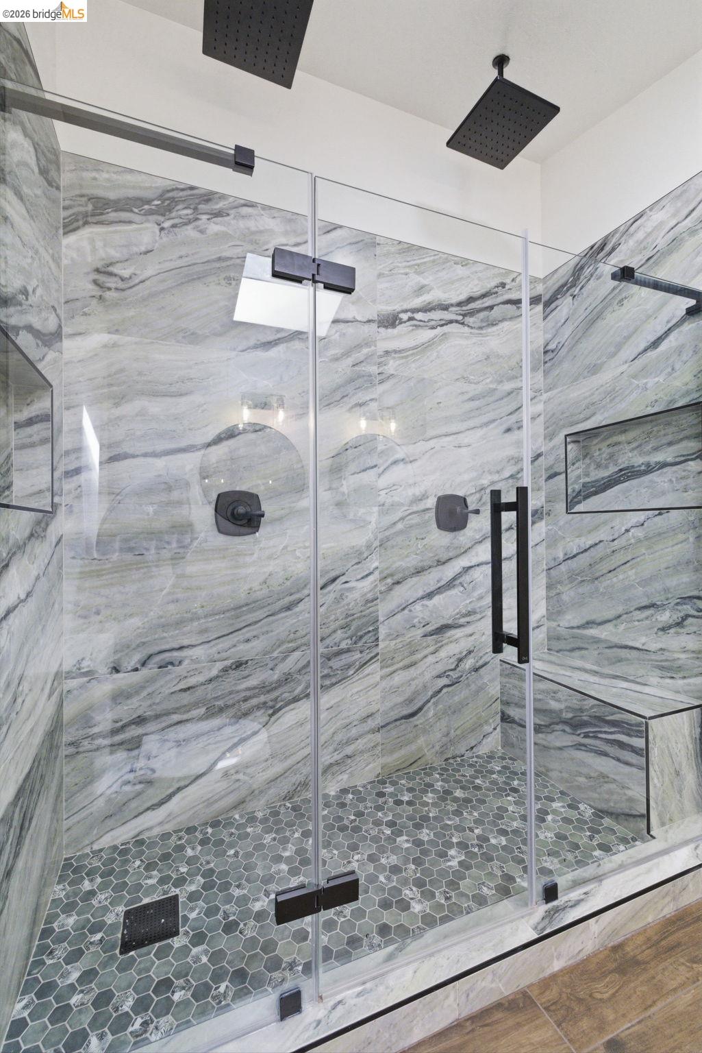 Detail Gallery Image 37 of 52 For 24159 Awahanee Rd, Sonora,  CA 95370 - 5 Beds | 2/1 Baths