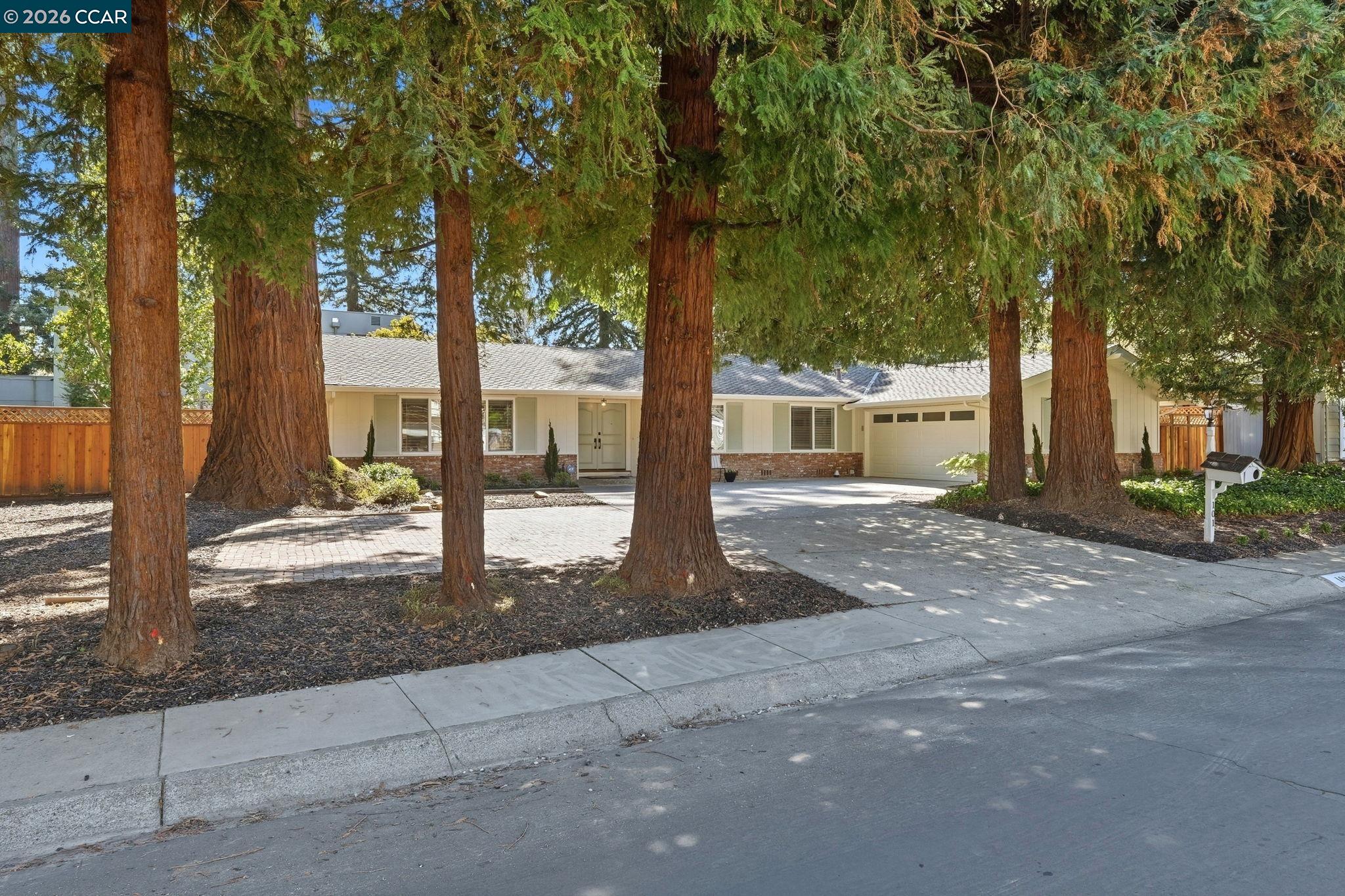 Detail Gallery Image 4 of 60 For 101 Hartford Road, Danville,  CA 94526 - 4 Beds | 2 Baths