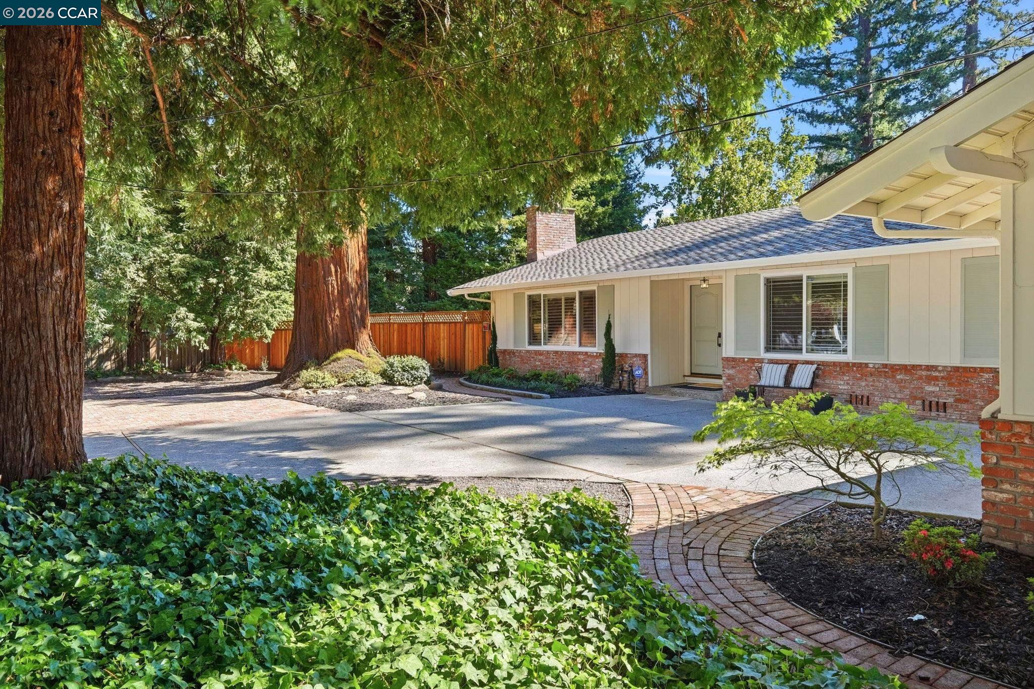 Detail Gallery Image 8 of 60 For 101 Hartford Road, Danville,  CA 94526 - 4 Beds | 2 Baths