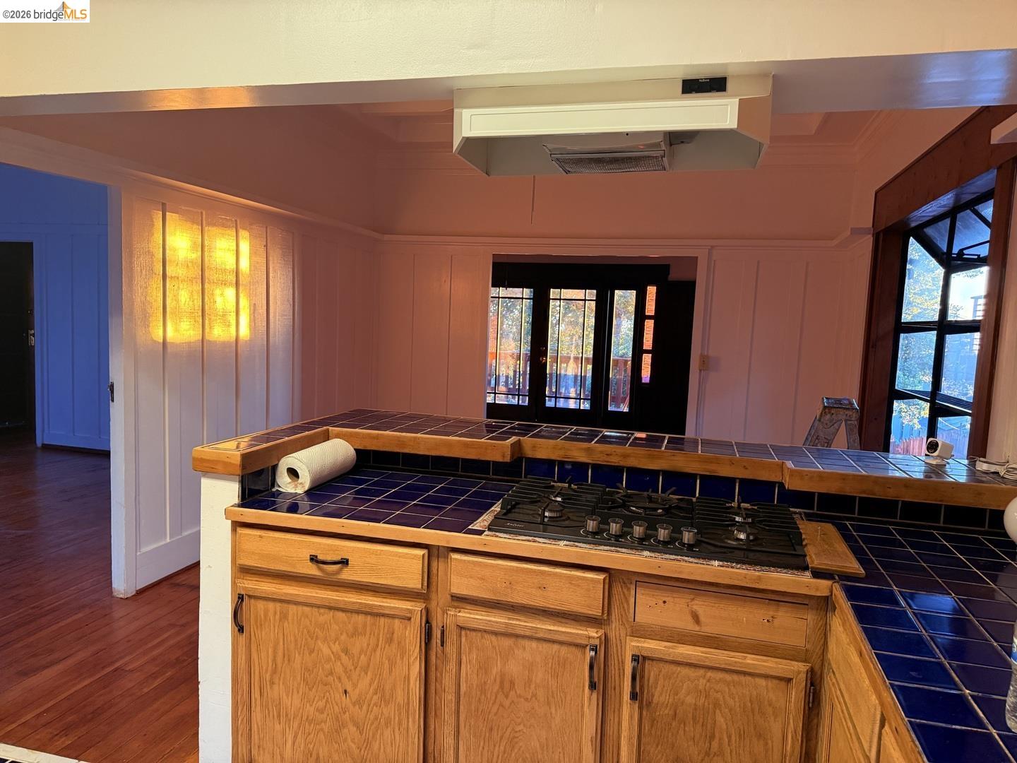 Detail Gallery Image 12 of 19 For 4432 Harbor View Ave, Oakland,  CA 94619 - 3 Beds | 2 Baths