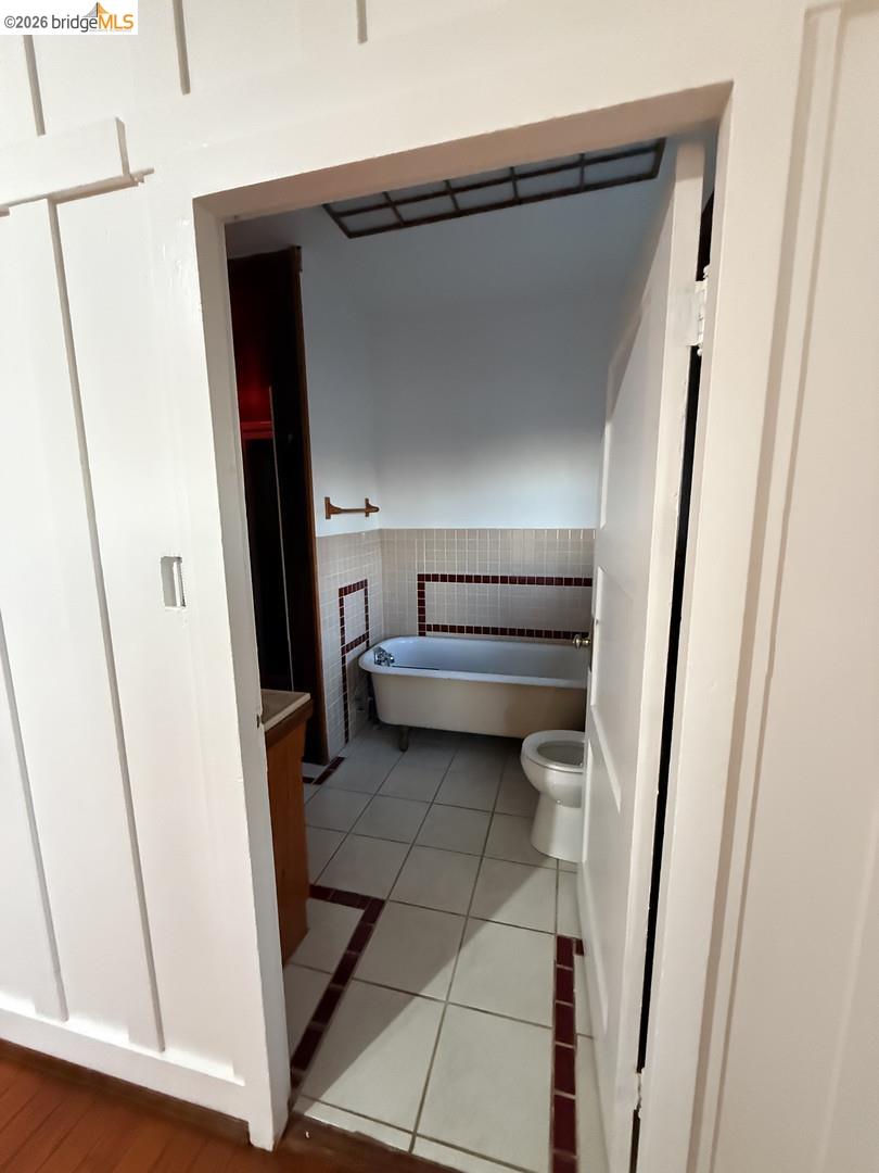 Detail Gallery Image 36 of 58 For 4432 Harbor View Ave, Oakland,  CA 94619 - 3 Beds | 2 Baths