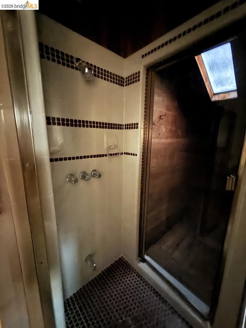 Detail Gallery Image 37 of 58 For 4432 Harbor View Ave, Oakland,  CA 94619 - 3 Beds | 2 Baths