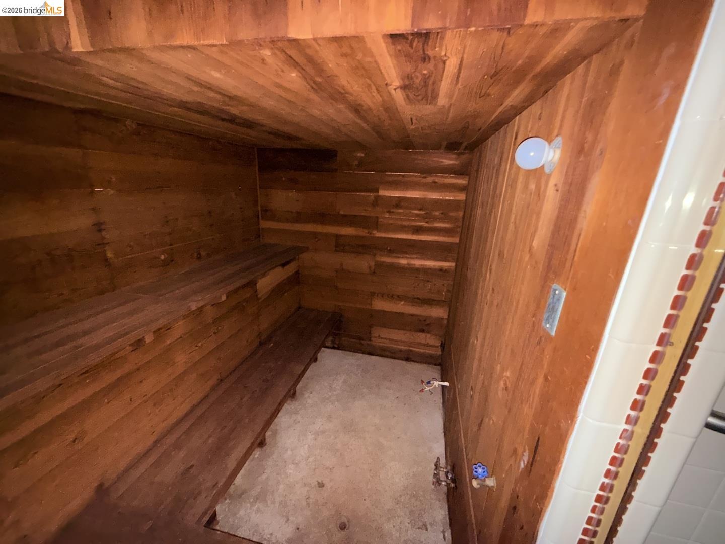 Detail Gallery Image 38 of 58 For 4432 Harbor View Ave, Oakland,  CA 94619 - 3 Beds | 2 Baths