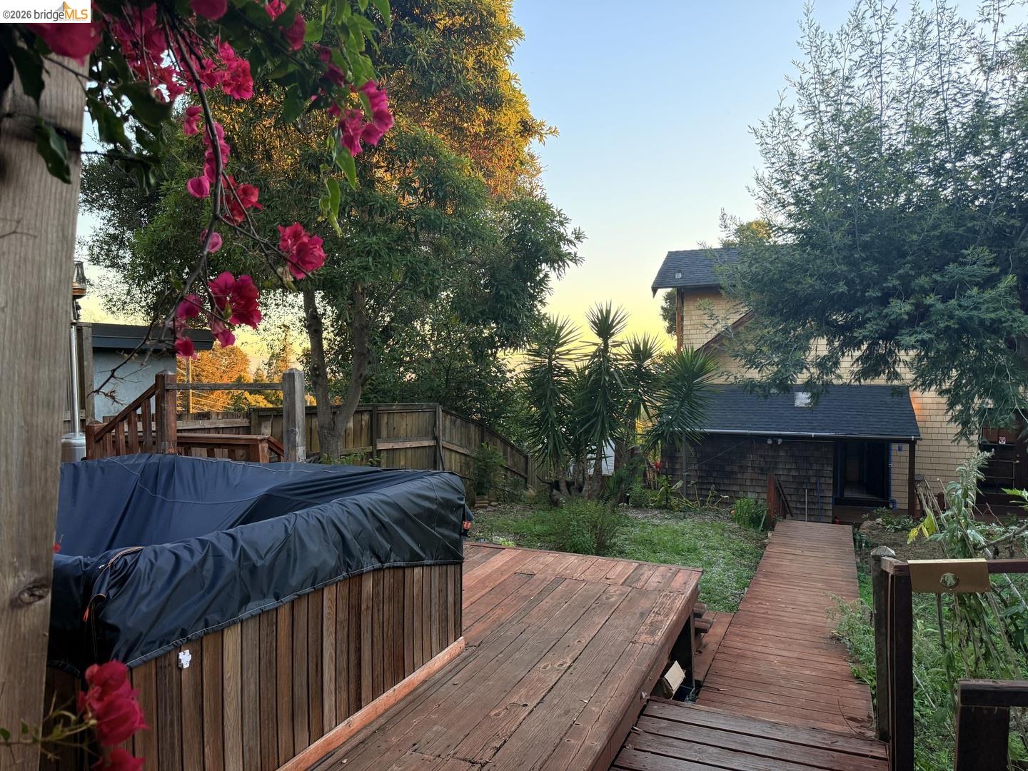 Detail Gallery Image 5 of 58 For 4432 Harbor View Ave, Oakland,  CA 94619 - 3 Beds | 2 Baths