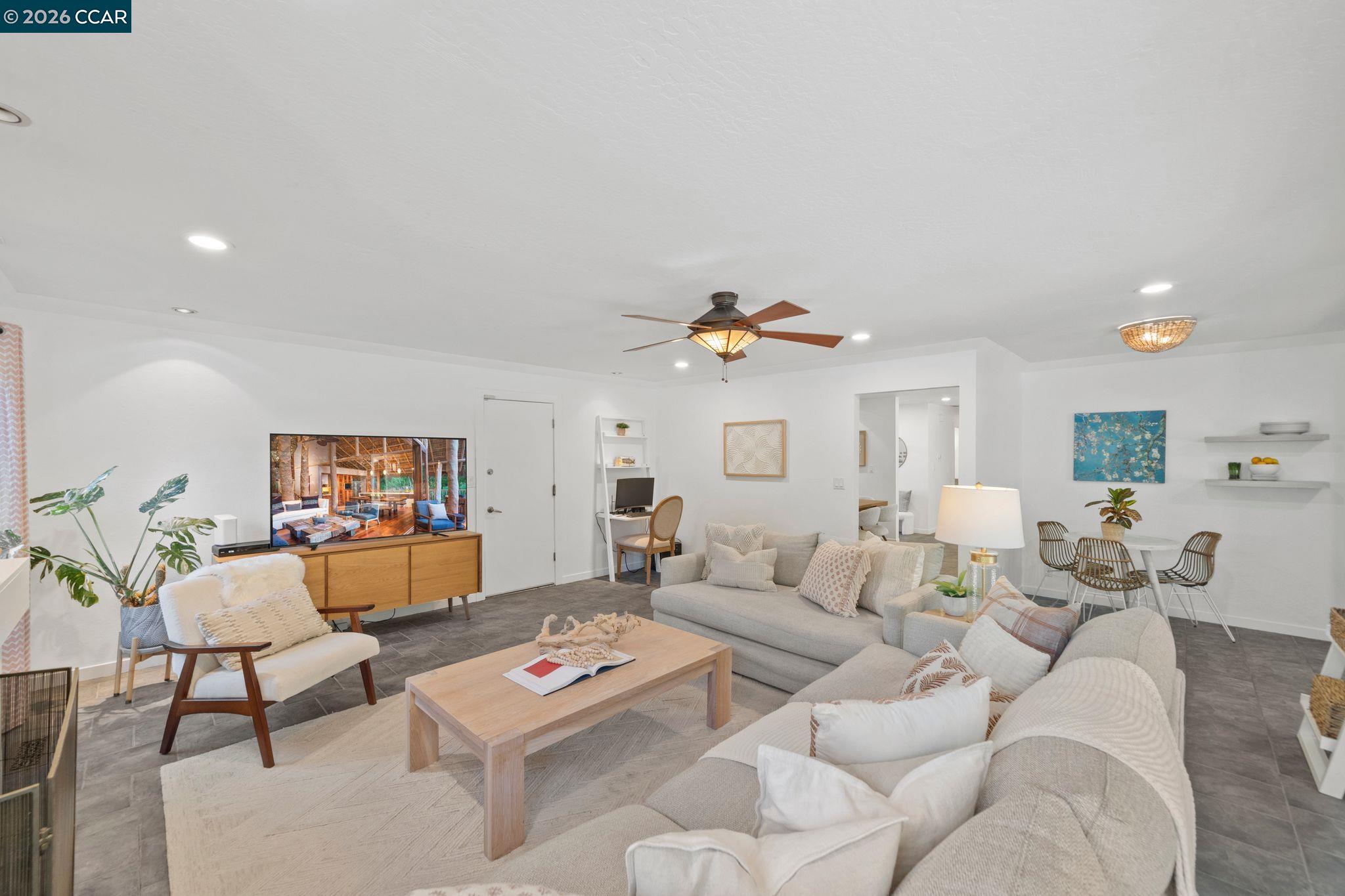 Detail Gallery Image 11 of 45 For 129 Galen Dr, Walnut Creek,  CA 94597 - 3 Beds | 2 Baths