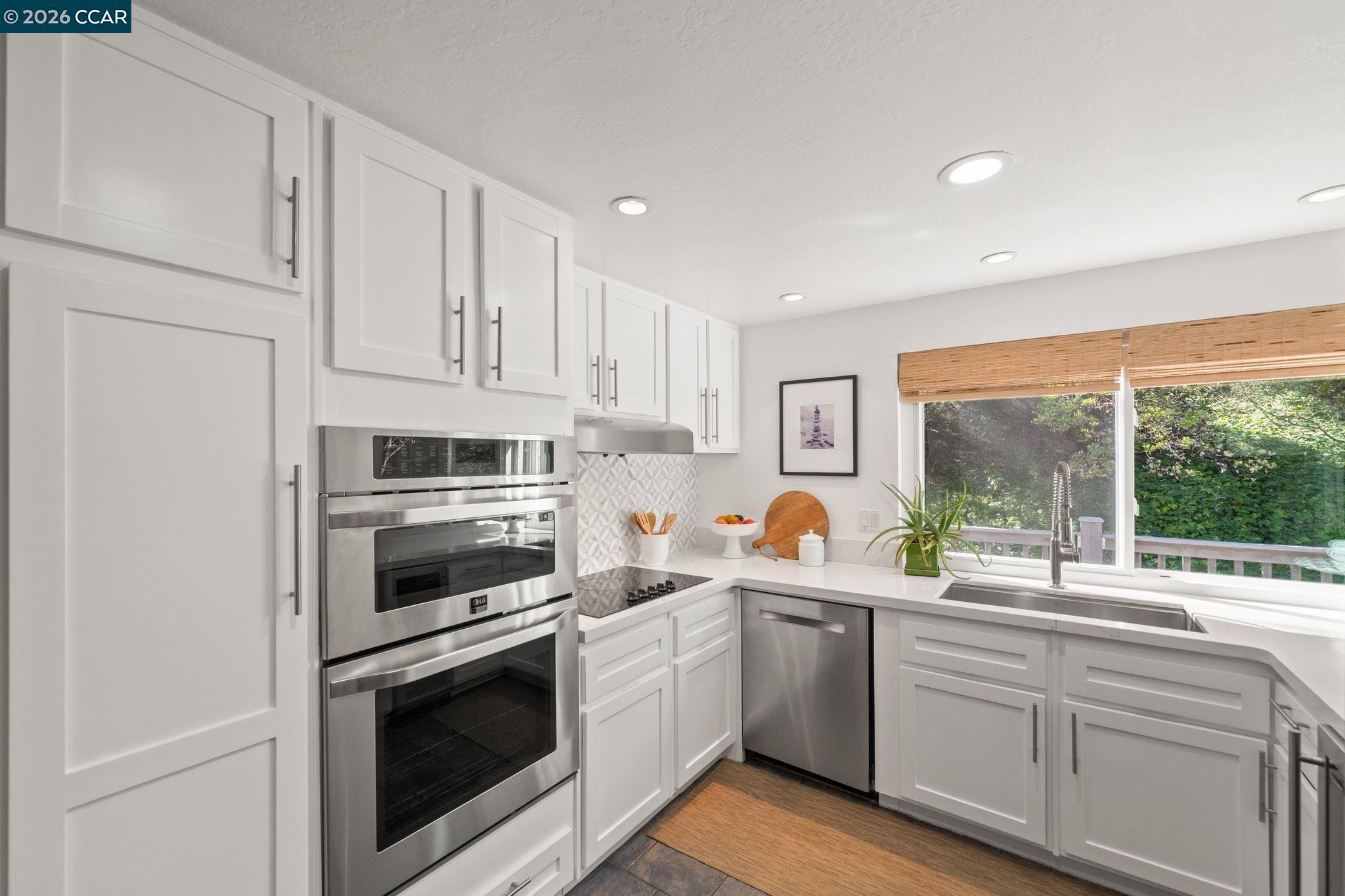 Detail Gallery Image 15 of 45 For 129 Galen Dr, Walnut Creek,  CA 94597 - 3 Beds | 2 Baths