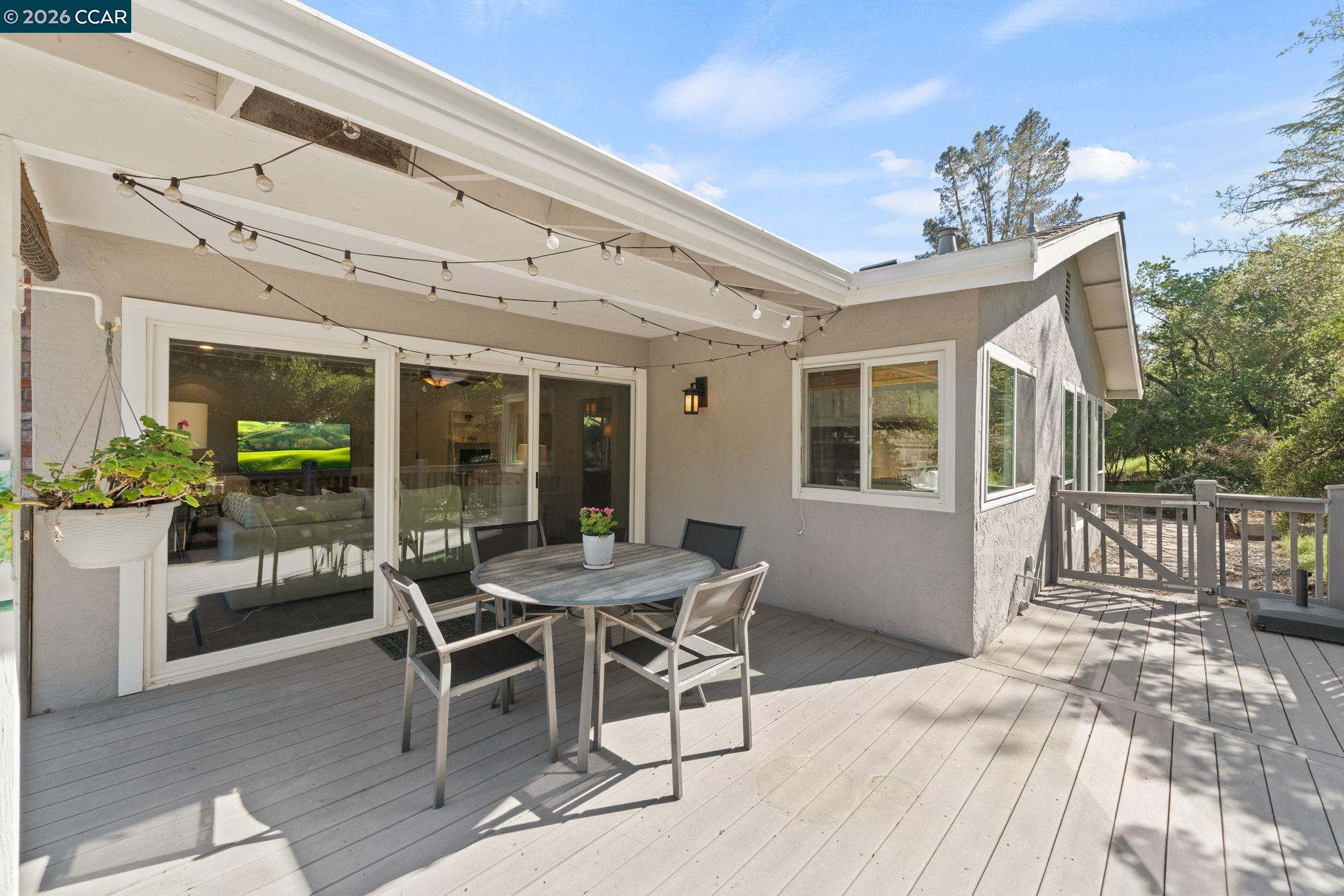 Detail Gallery Image 24 of 45 For 129 Galen Dr, Walnut Creek,  CA 94597 - 3 Beds | 2 Baths