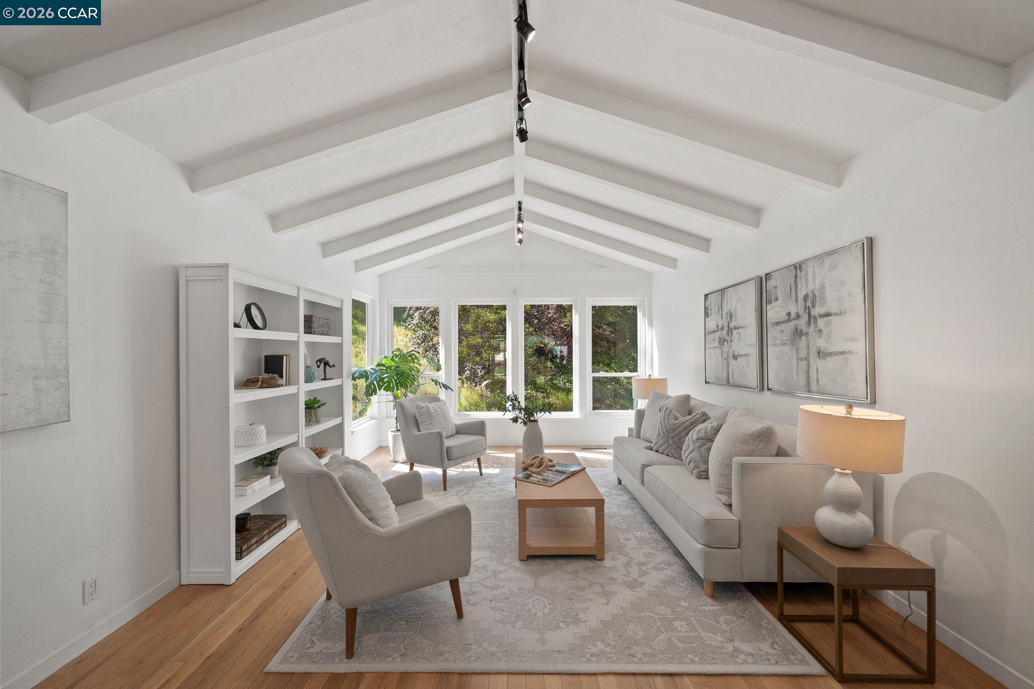 Detail Gallery Image 5 of 45 For 129 Galen Dr, Walnut Creek,  CA 94597 - 3 Beds | 2 Baths