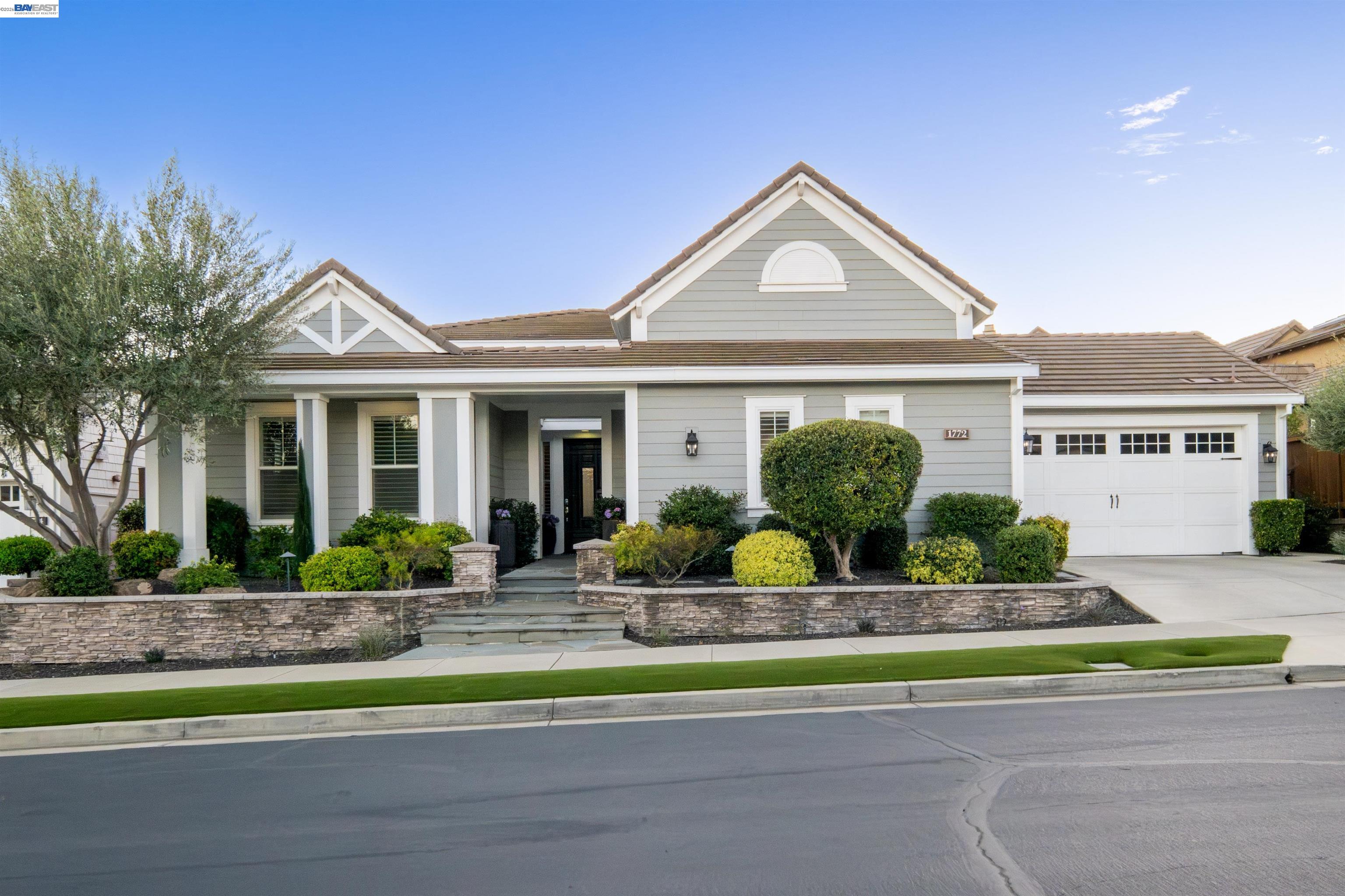 Front Image Thumbnail for BE41127359