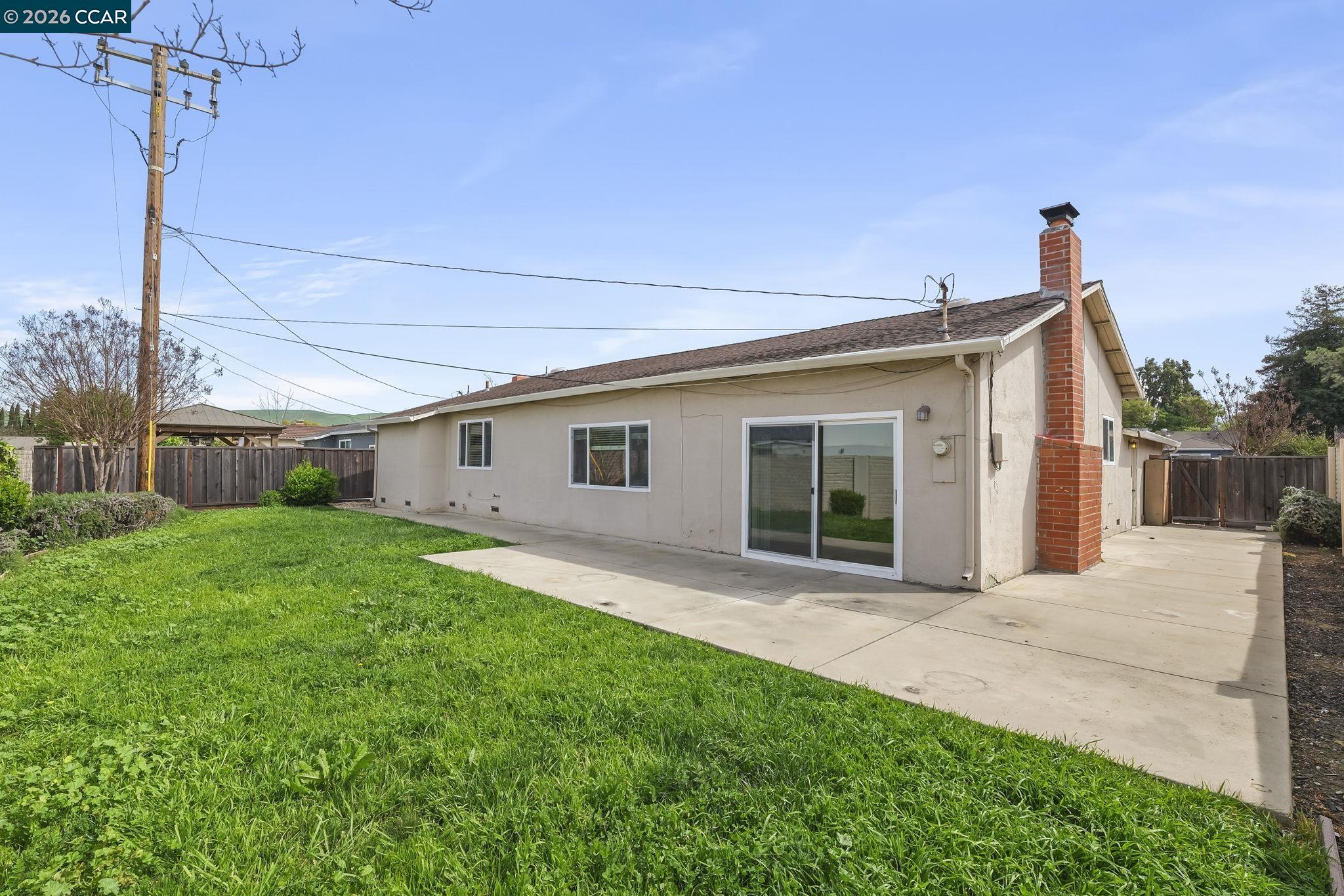 Detail Gallery Image 23 of 26 For 1515 Thornwood Dr, Concord,  CA 94521 - 3 Beds | 2 Baths