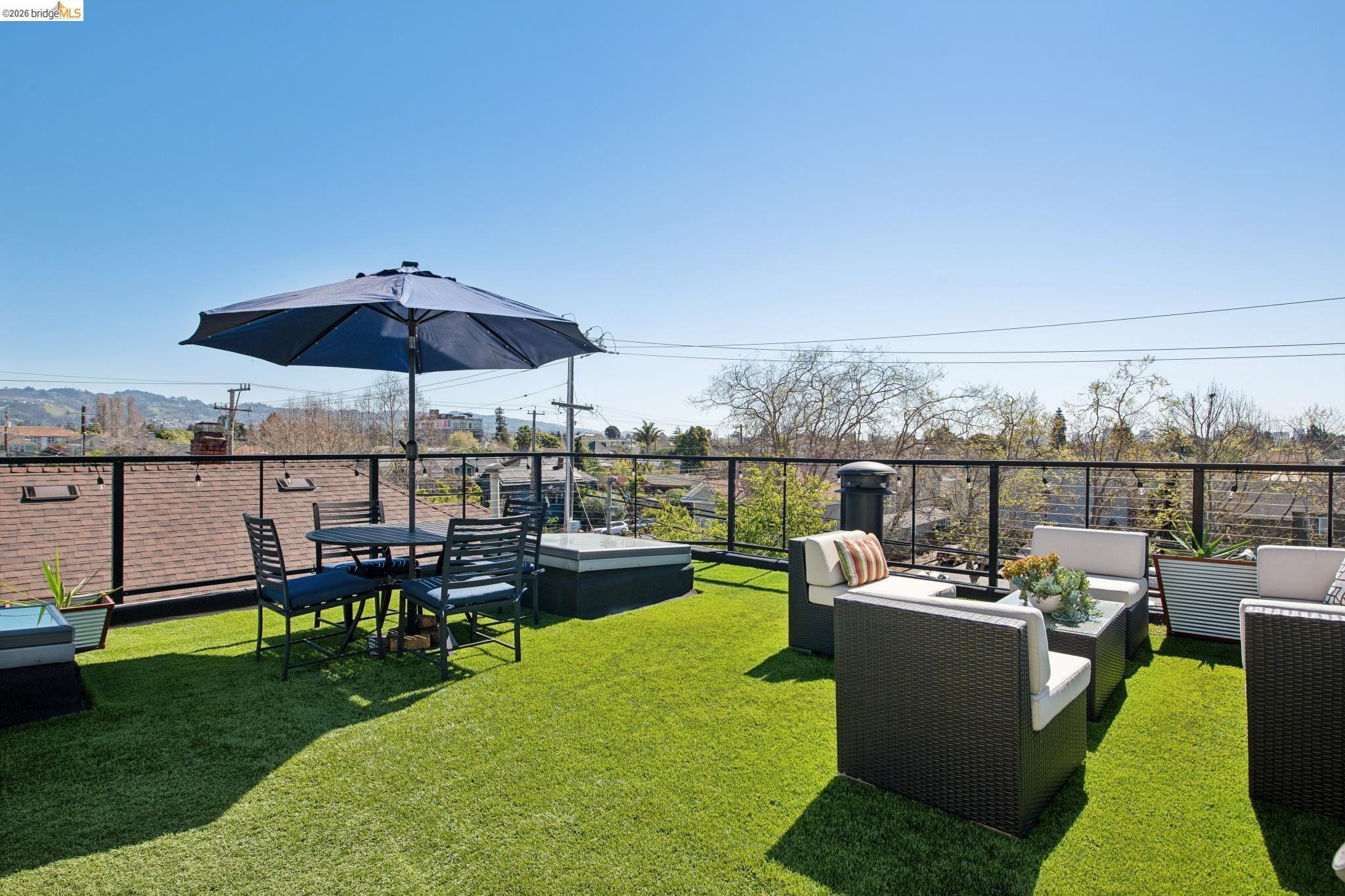 Detail Gallery Image 31 of 60 For 1260 63rd St., Emeryville,  CA 94608-2102 - 7 Beds | 4 Baths