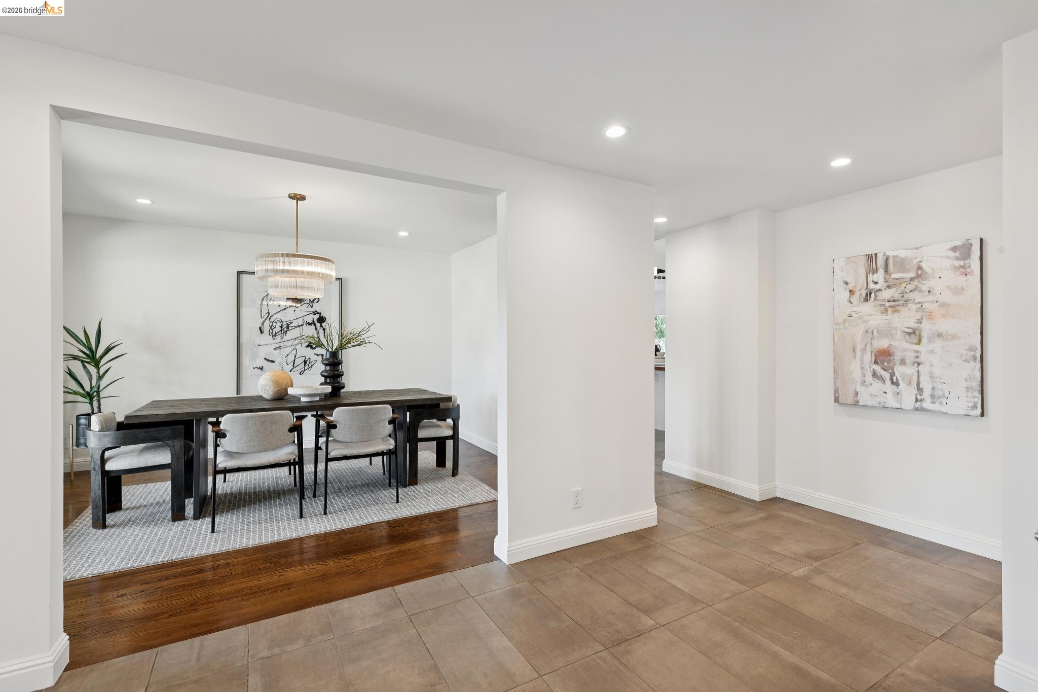 Detail Gallery Image 9 of 60 For 7919 Phaeton Dr, Oakland,  CA 94605 - 3 Beds | 2/1 Baths