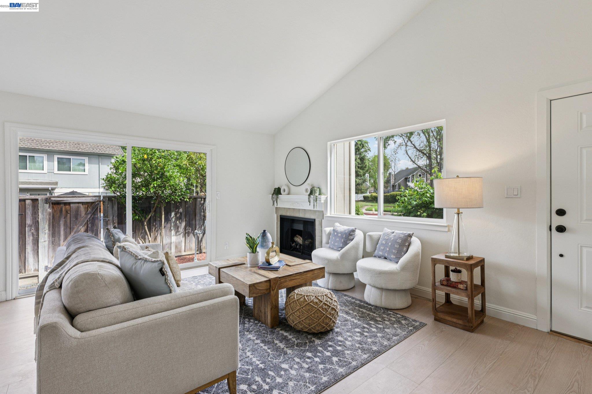 Photo #6: 41127372 Listing: Photo #6