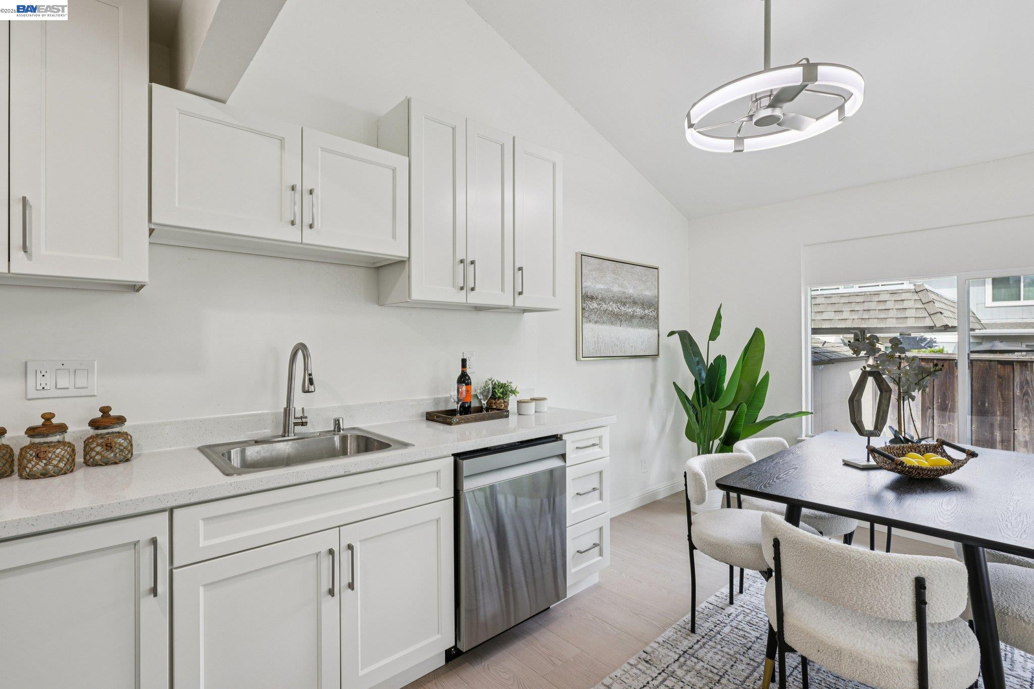 Photo #10: 41127372 Listing: Photo #10