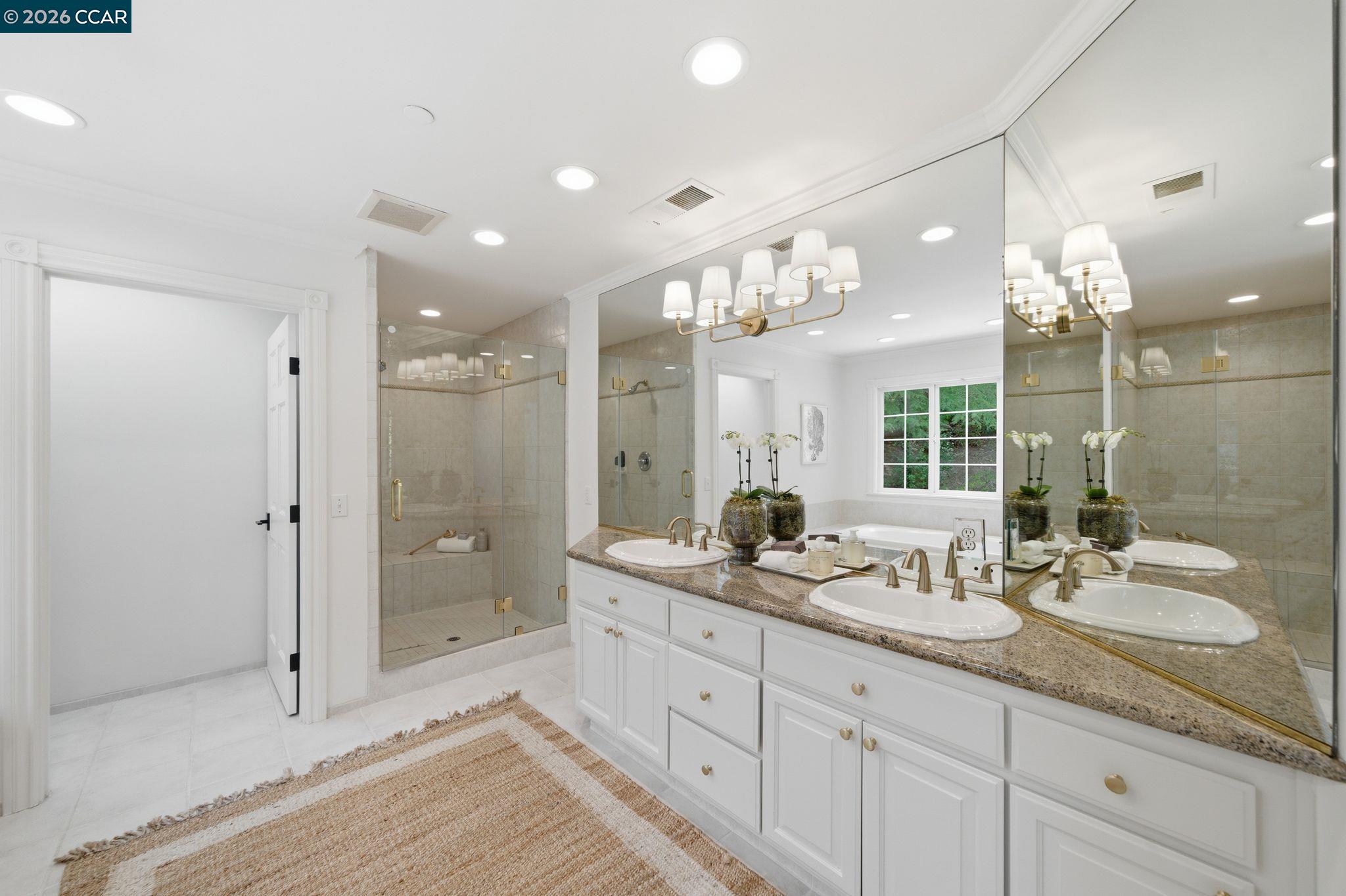 Detail Gallery Image 36 of 53 For 3 Honey Hill Ct, Orinda,  CA 94563 - 6 Beds | 4/1 Baths