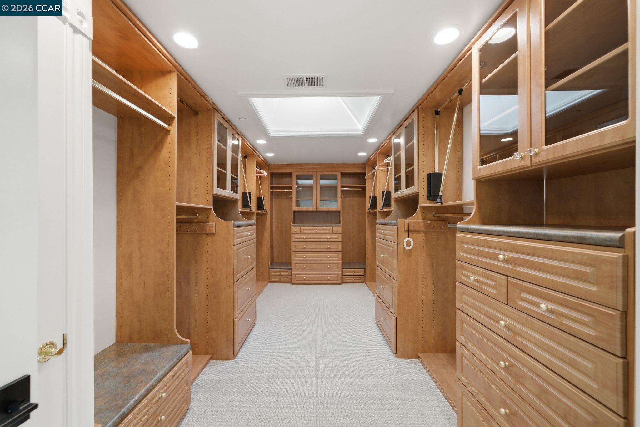 Detail Gallery Image 39 of 53 For 3 Honey Hill Ct, Orinda,  CA 94563 - 6 Beds | 4/1 Baths