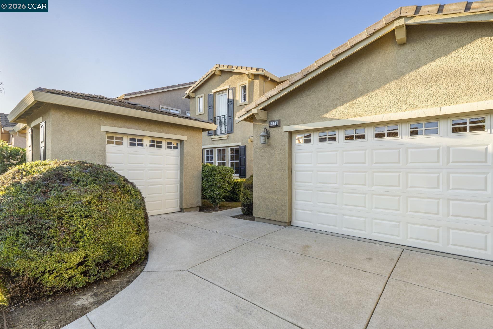 Detail Gallery Image 2 of 56 For 5141 Fern Ridge Cir, Discovery Bay,  CA 94505 - 4 Beds | 3/1 Baths