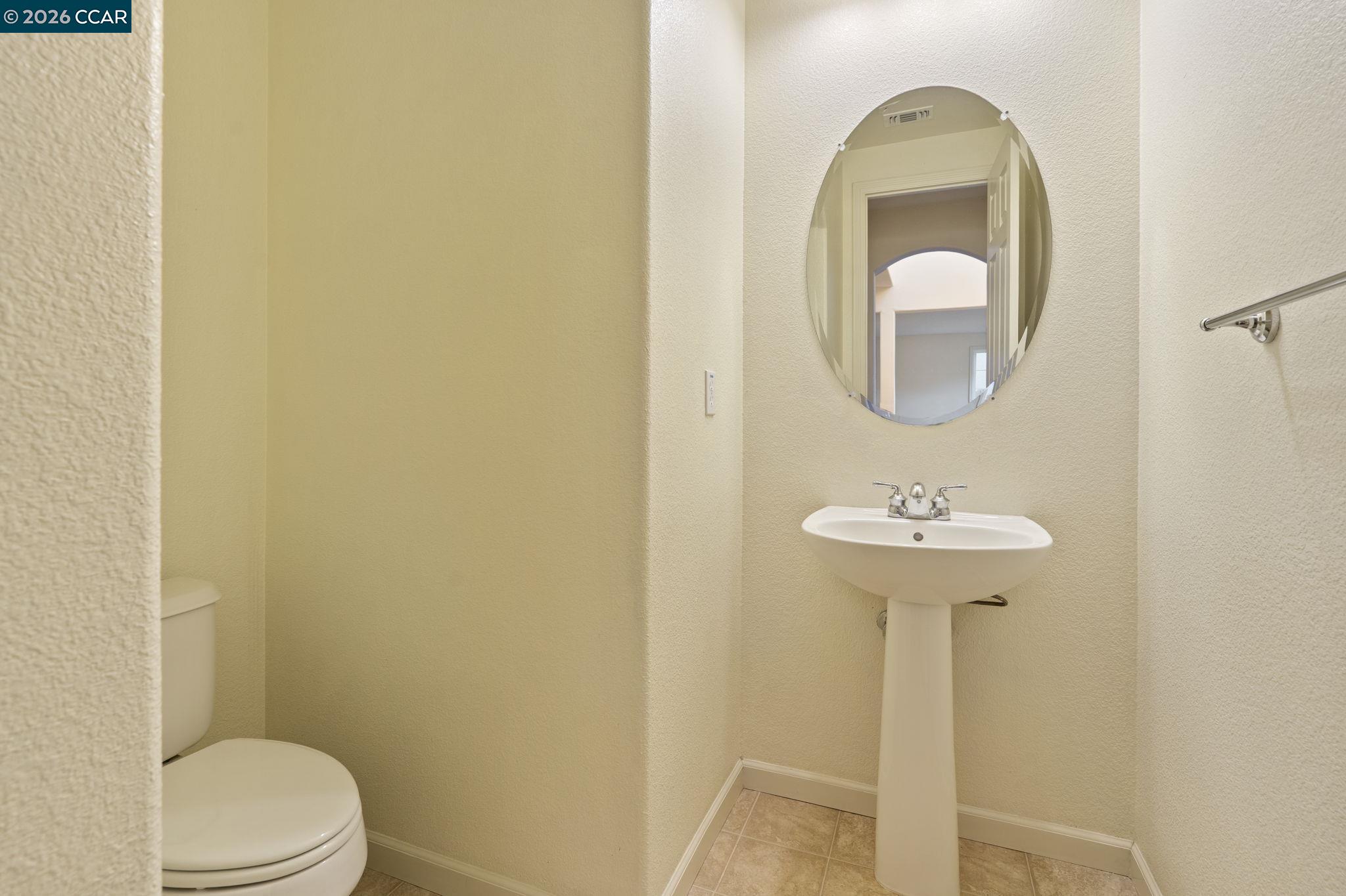 Detail Gallery Image 17 of 56 For 5141 Fern Ridge Cir, Discovery Bay,  CA 94505 - 4 Beds | 3/1 Baths