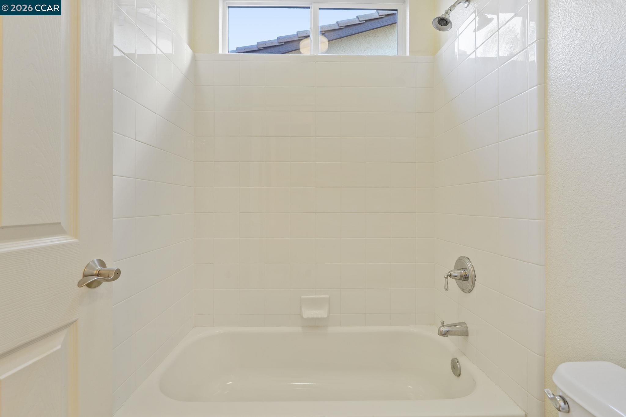 Detail Gallery Image 21 of 56 For 5141 Fern Ridge Cir, Discovery Bay,  CA 94505 - 4 Beds | 3/1 Baths