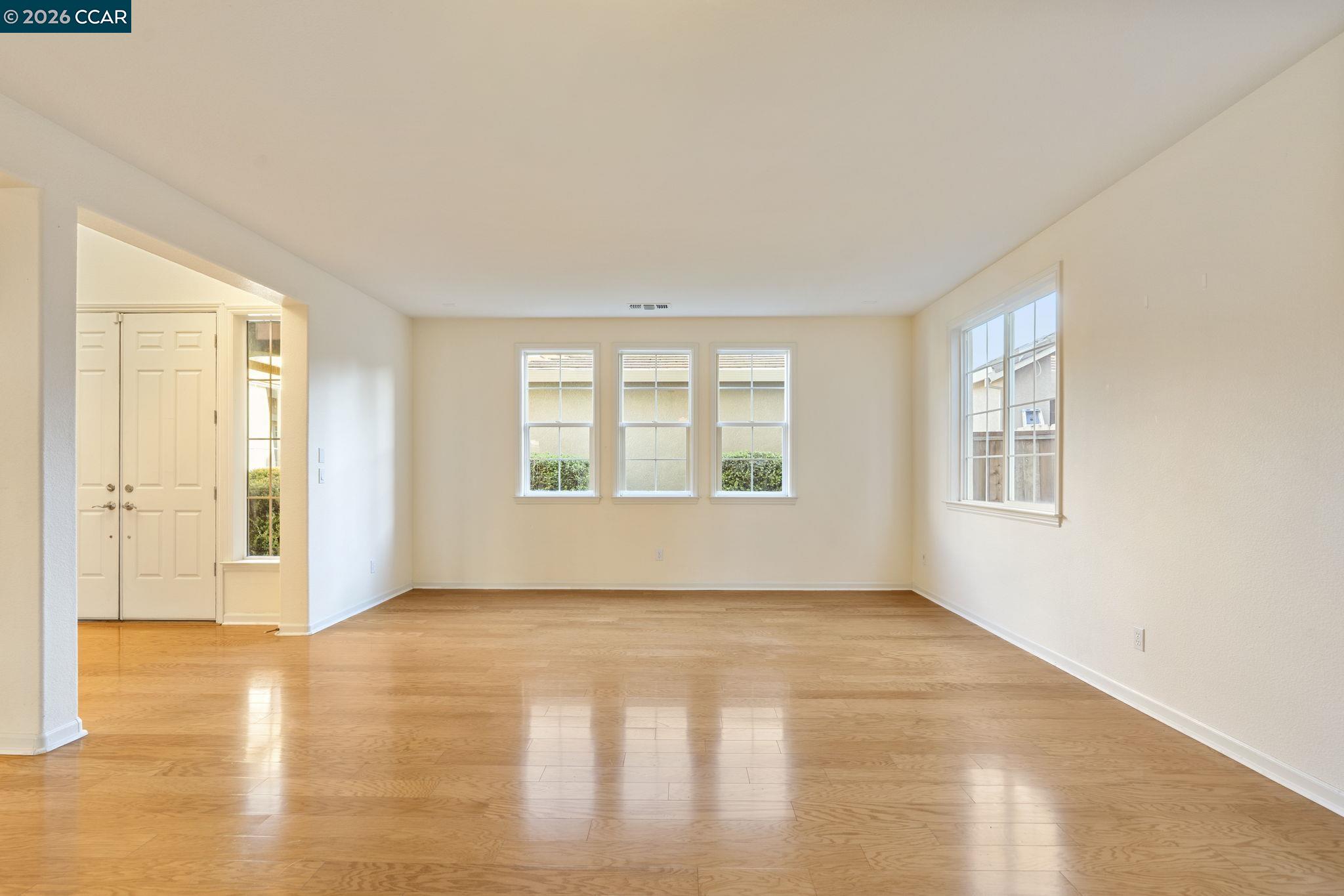 Detail Gallery Image 9 of 56 For 5141 Fern Ridge Cir, Discovery Bay,  CA 94505 - 4 Beds | 3/1 Baths