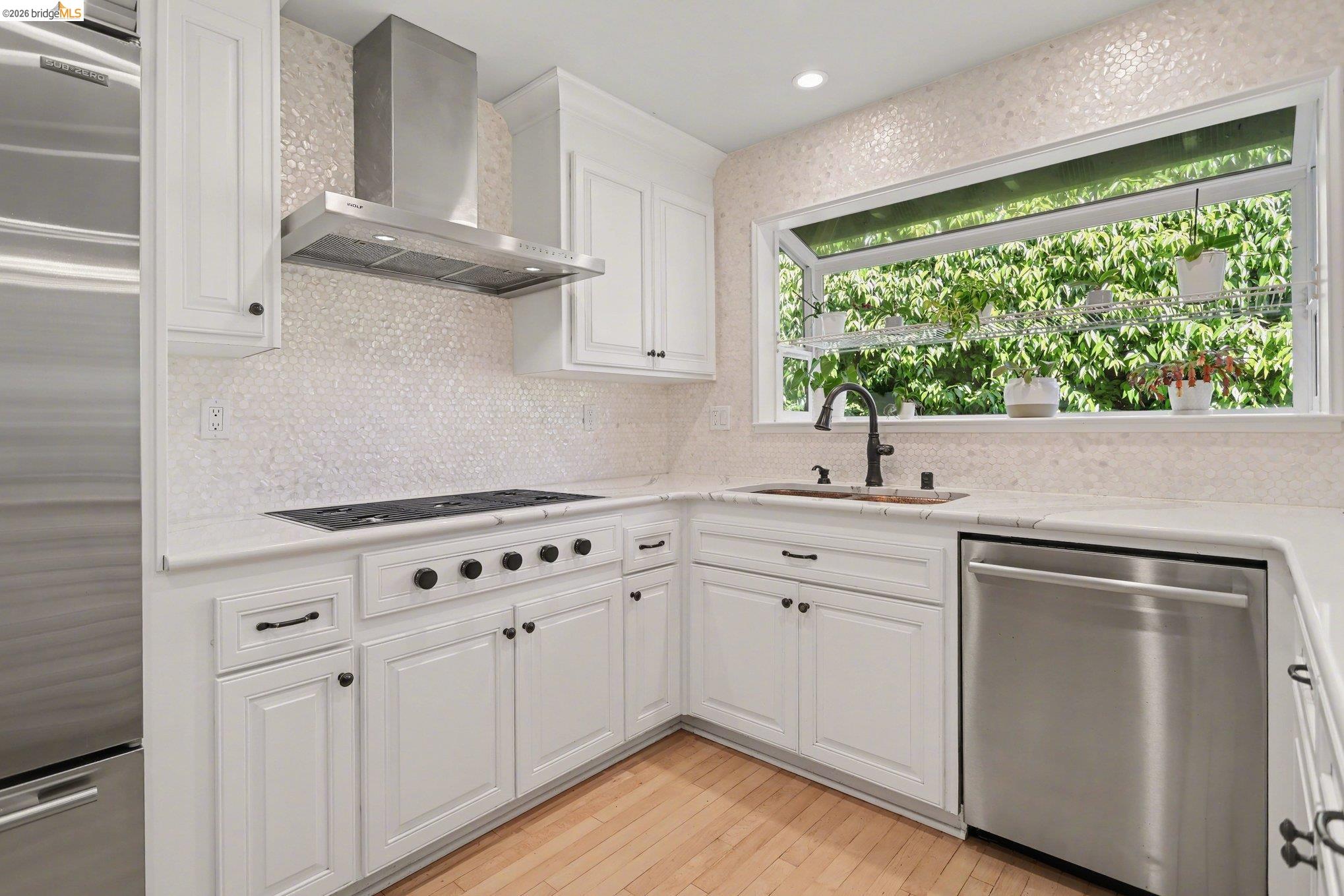 Detail Gallery Image 11 of 46 For 5849 Mitchell Canyon Ct, Clayton,  CA 94517 - 5 Beds | 2/1 Baths