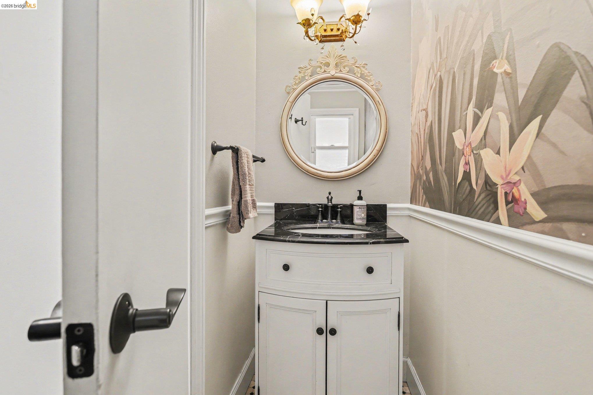 Detail Gallery Image 16 of 46 For 5849 Mitchell Canyon Ct, Clayton,  CA 94517 - 5 Beds | 2/1 Baths