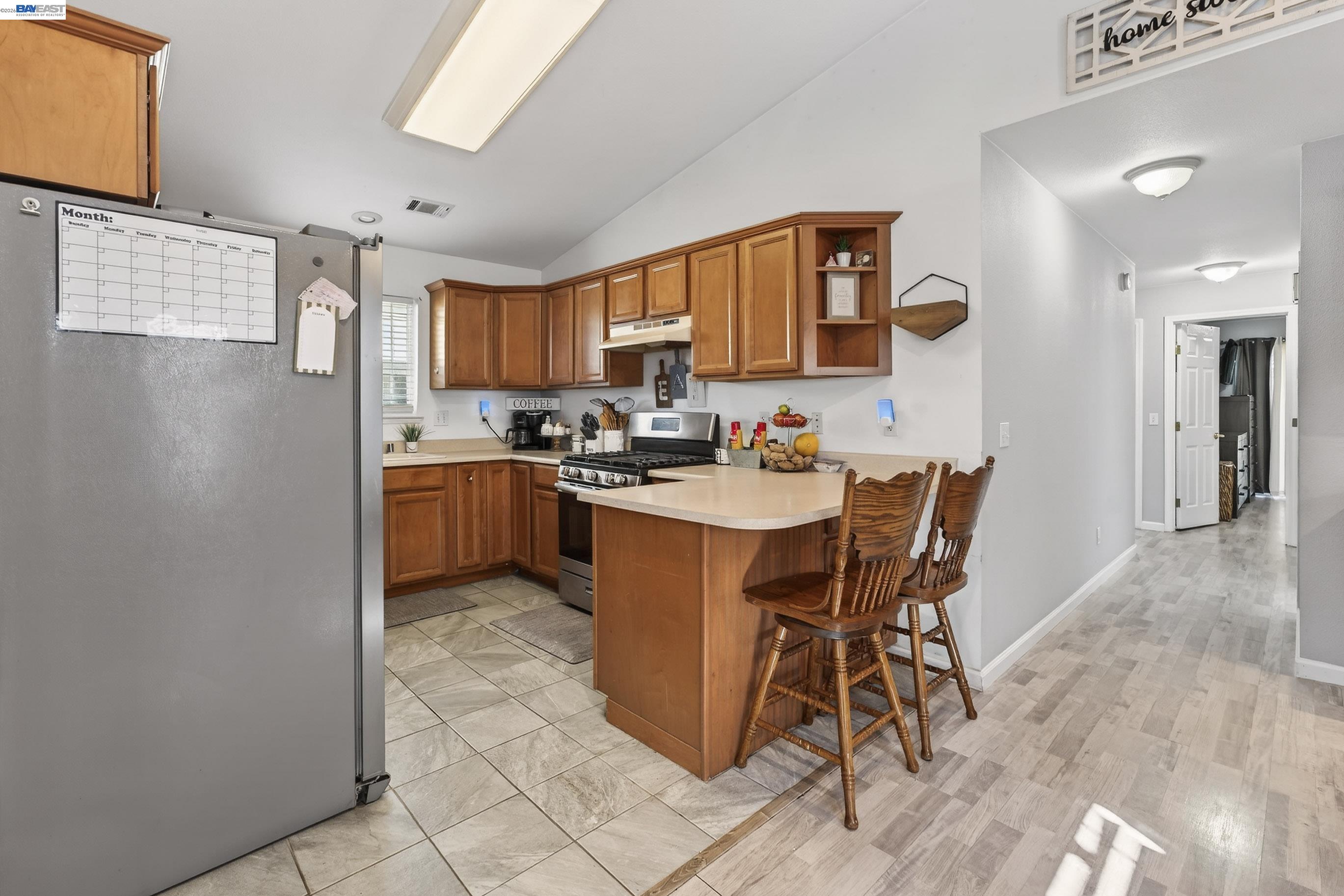 Detail Gallery Image 13 of 27 For 1723 Emeric Ave, San Pablo,  CA 94806 - 3 Beds | 2 Baths