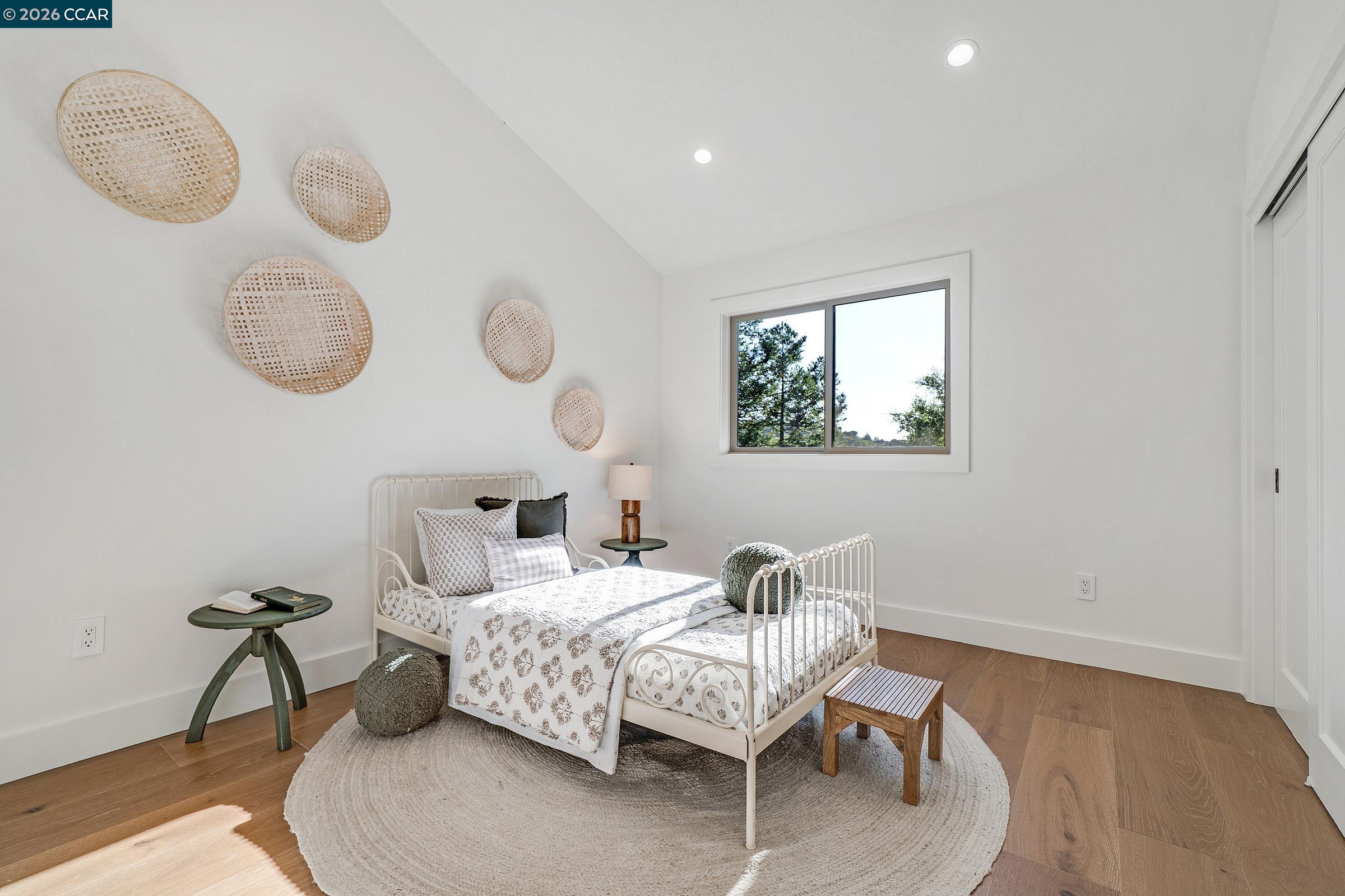 Detail Gallery Image 20 of 39 For 1059 Lizann Dr, Lafayette,  CA 94549 - 5 Beds | 4/1 Baths