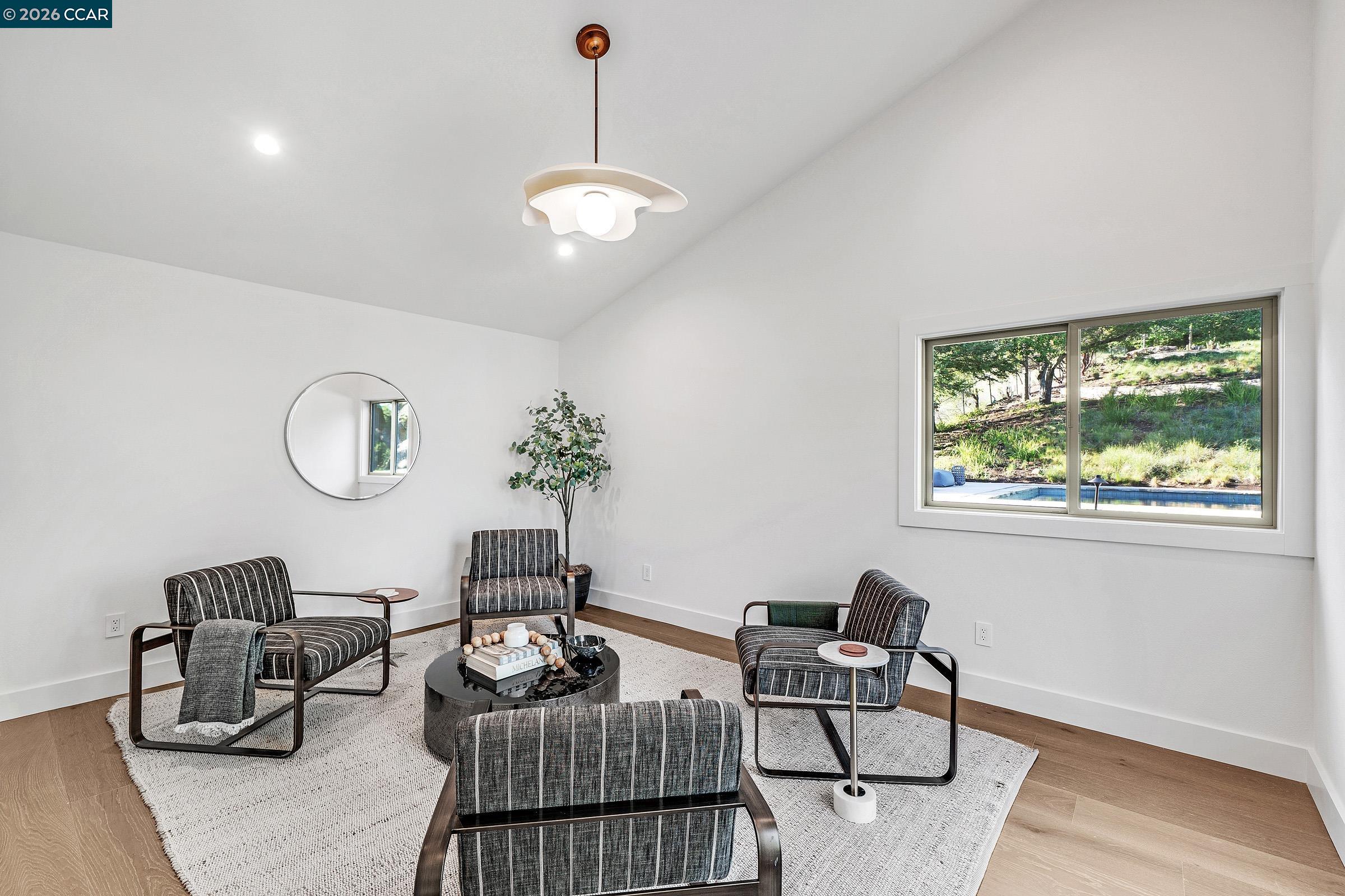 Detail Gallery Image 21 of 39 For 1059 Lizann Dr, Lafayette,  CA 94549 - 5 Beds | 4/1 Baths