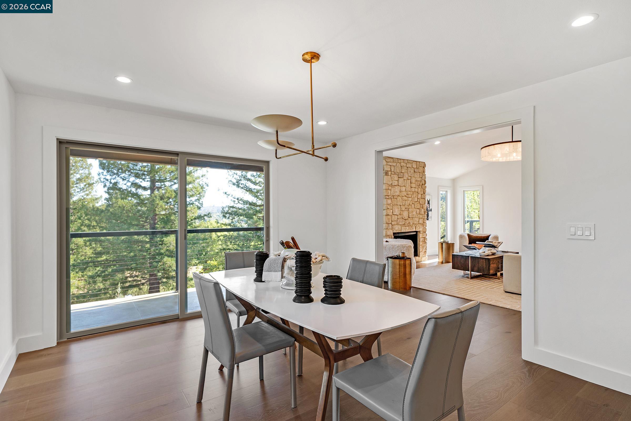 Detail Gallery Image 6 of 39 For 1059 Lizann Dr, Lafayette,  CA 94549 - 5 Beds | 4/1 Baths