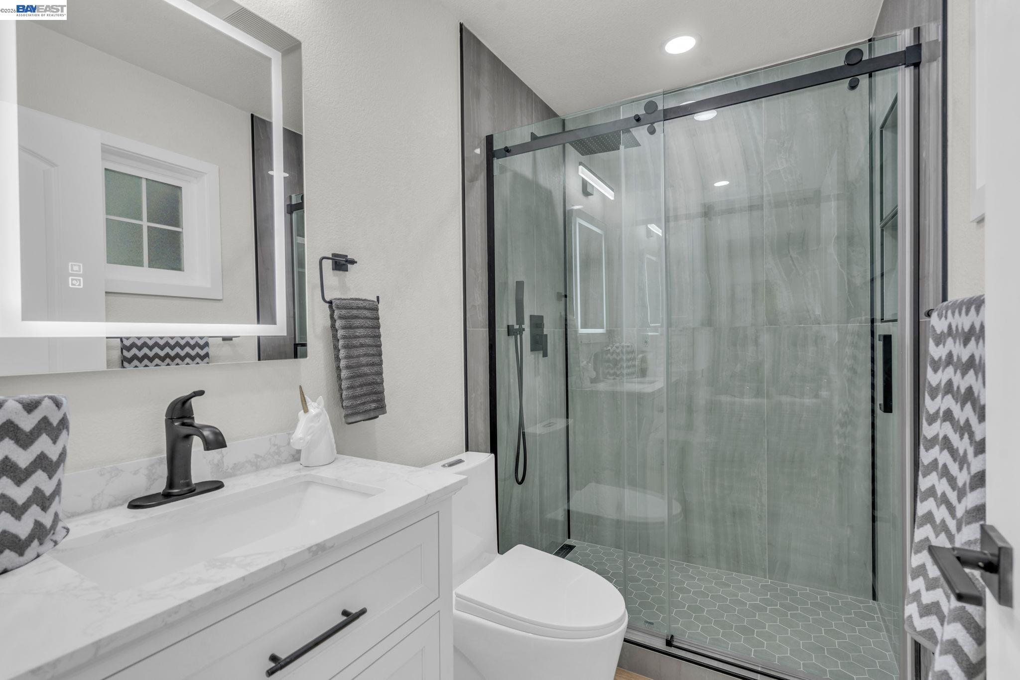 Detail Gallery Image 14 of 27 For 4708 Portola Dr, Fremont,  CA 94536 - 3 Beds | 2 Baths