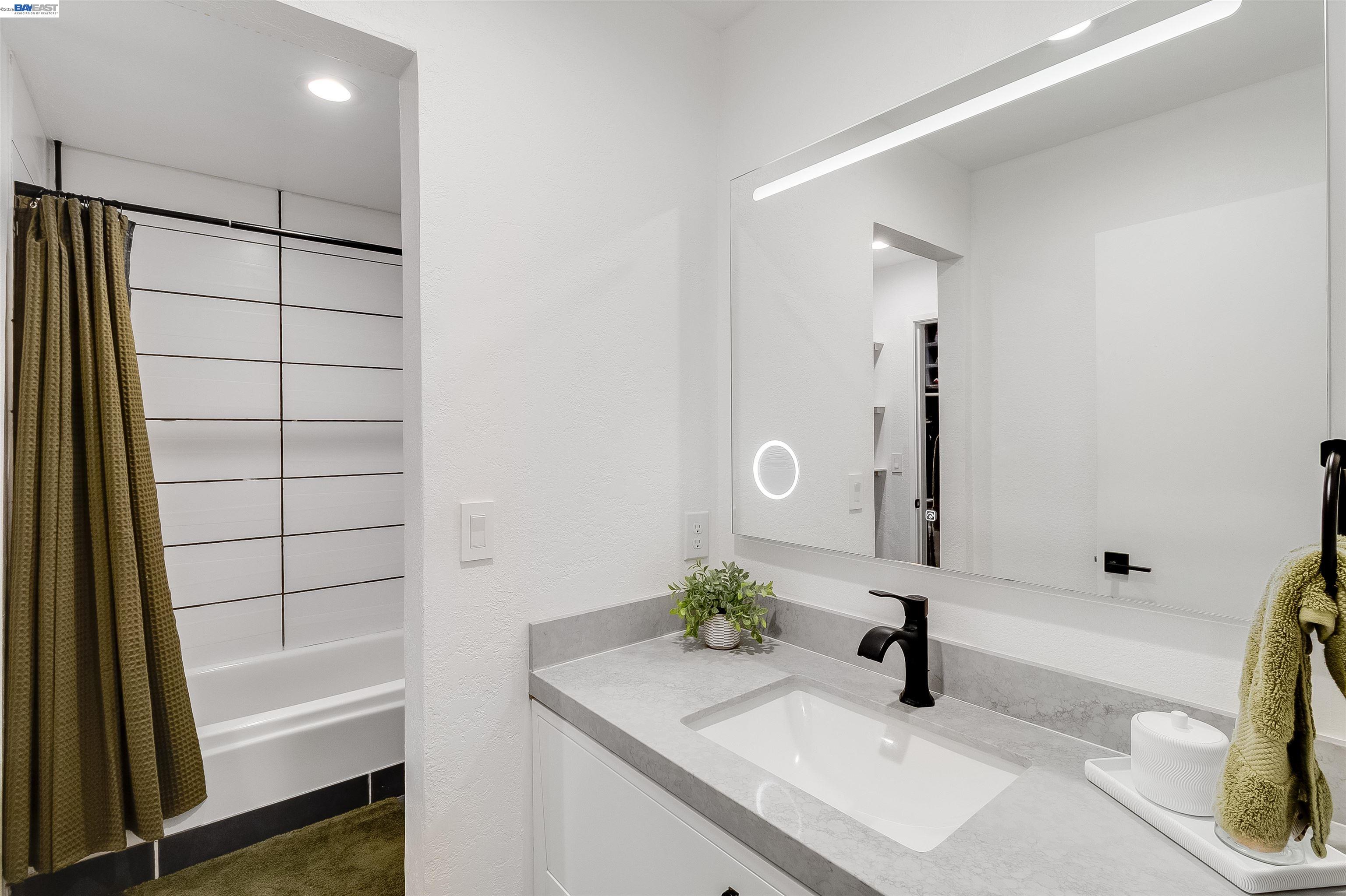 Photo #25: 41127386 Listing: Photo #25