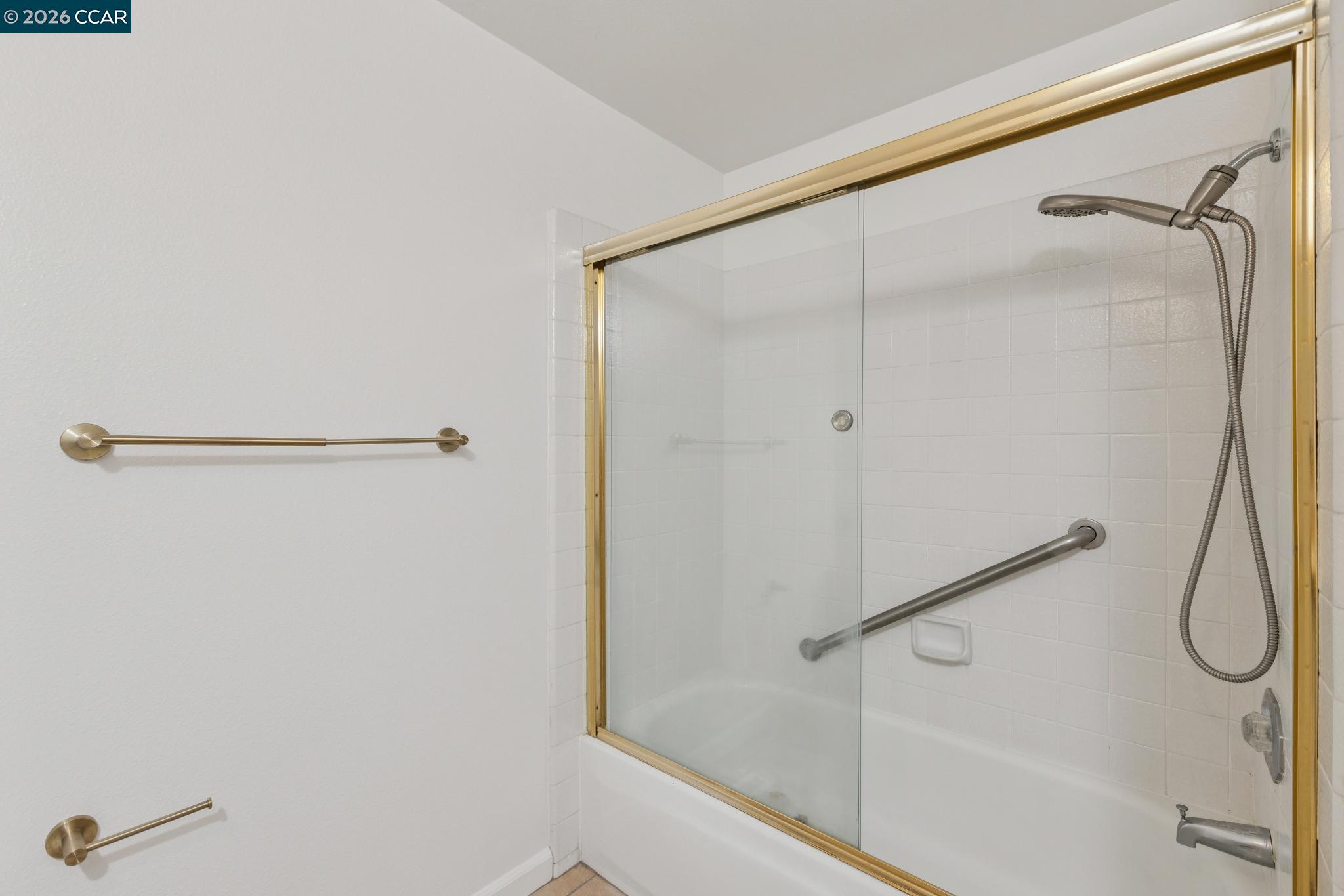 Photo #32: 41127388 Listing: Photo #32