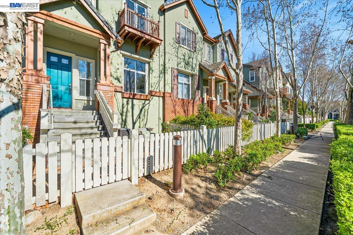 Photo #2: 41127390 Listing: Photo #2