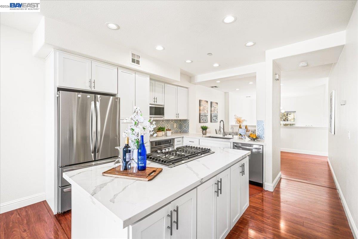 Photo #9: 41127390 Listing: Photo #9