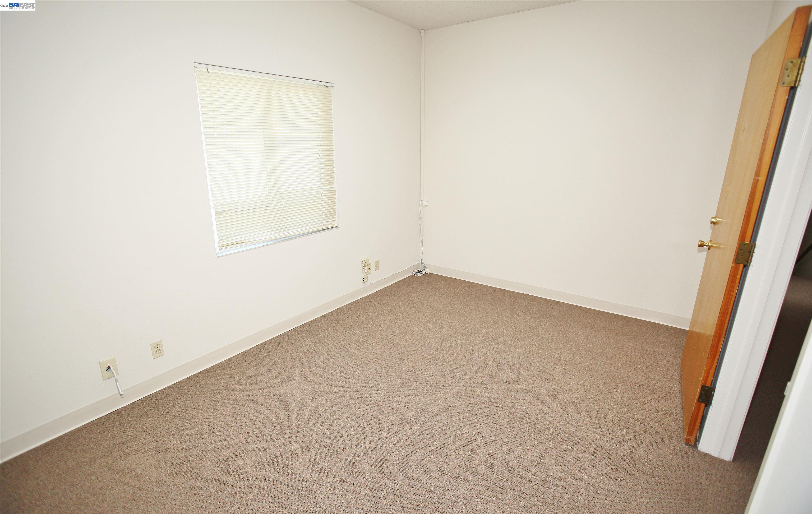 Detail Gallery Image 15 of 17 For , Hayward,  CA 94541 - – Beds | – Baths