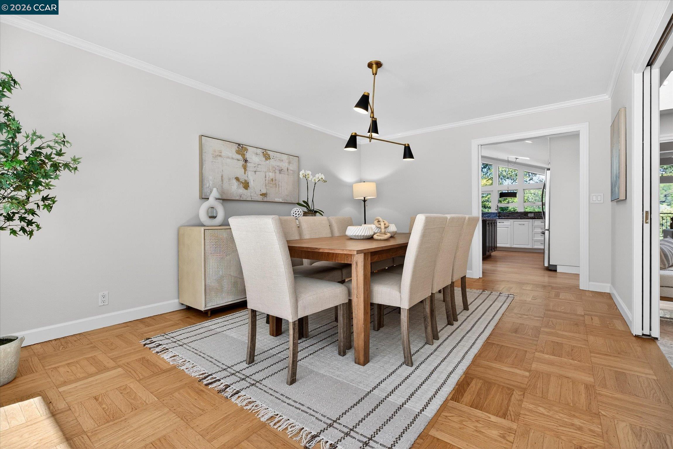 Detail Gallery Image 12 of 36 For 36 Oak Drive, Orinda,  CA 94563-3912 - 5 Beds | 3/1 Baths