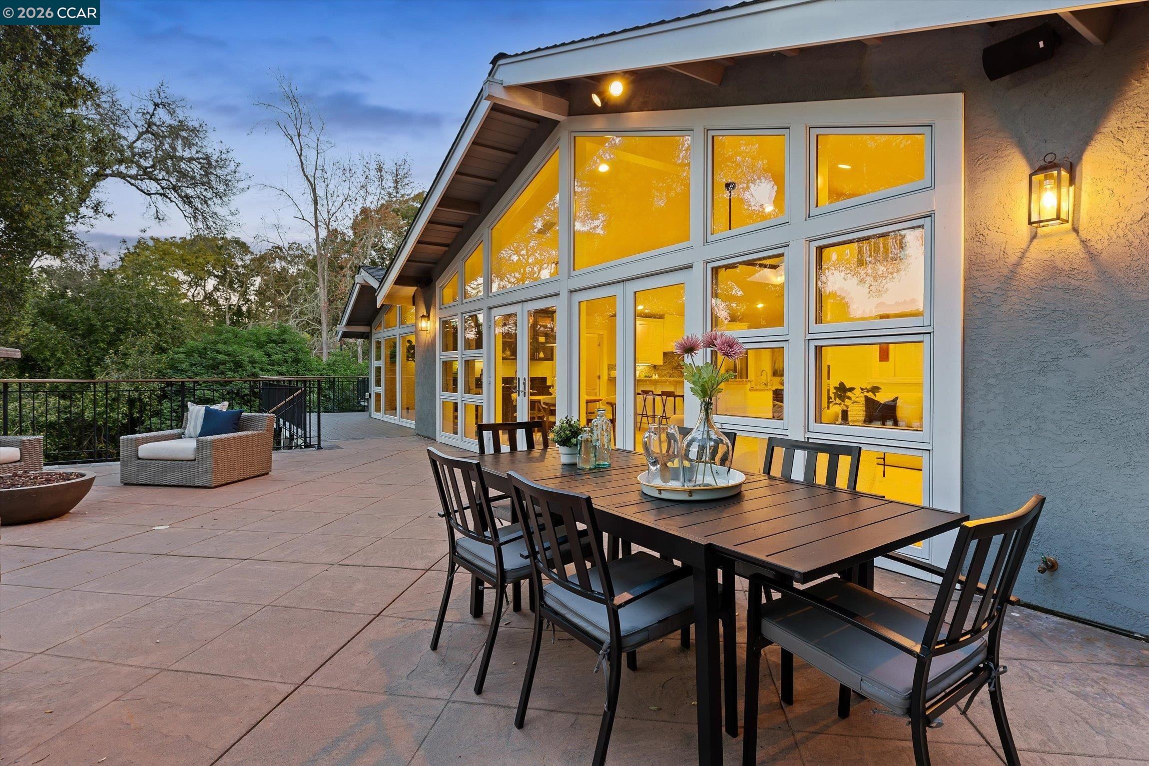 Detail Gallery Image 29 of 36 For 36 Oak Drive, Orinda,  CA 94563-3912 - 5 Beds | 3/1 Baths