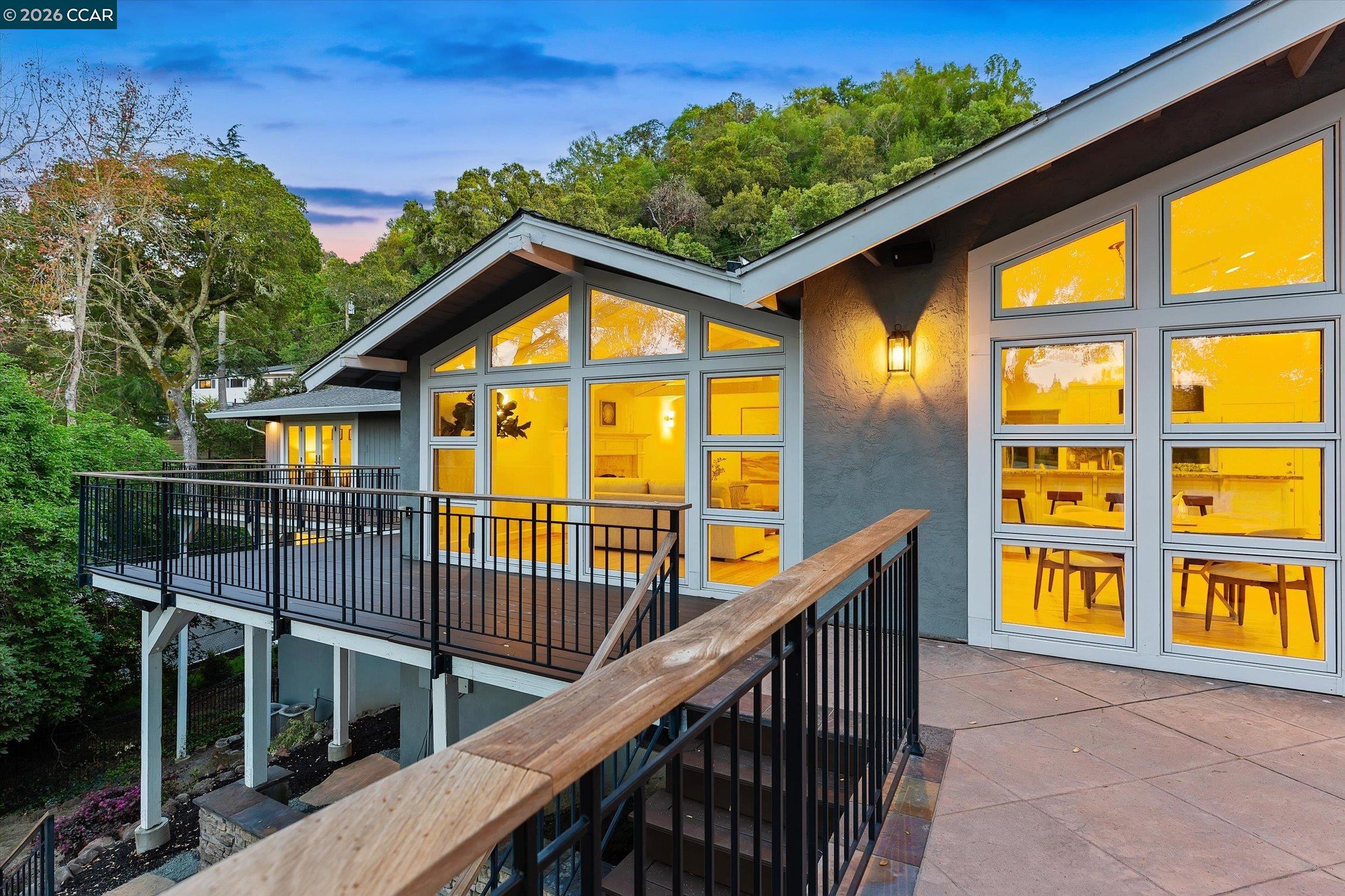 Detail Gallery Image 30 of 36 For 36 Oak Drive, Orinda,  CA 94563-3912 - 5 Beds | 3/1 Baths