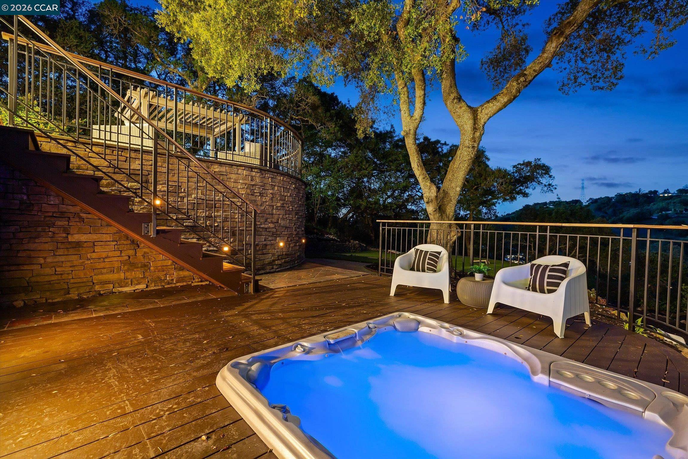 Detail Gallery Image 32 of 36 For 36 Oak Drive, Orinda,  CA 94563-3912 - 5 Beds | 3/1 Baths