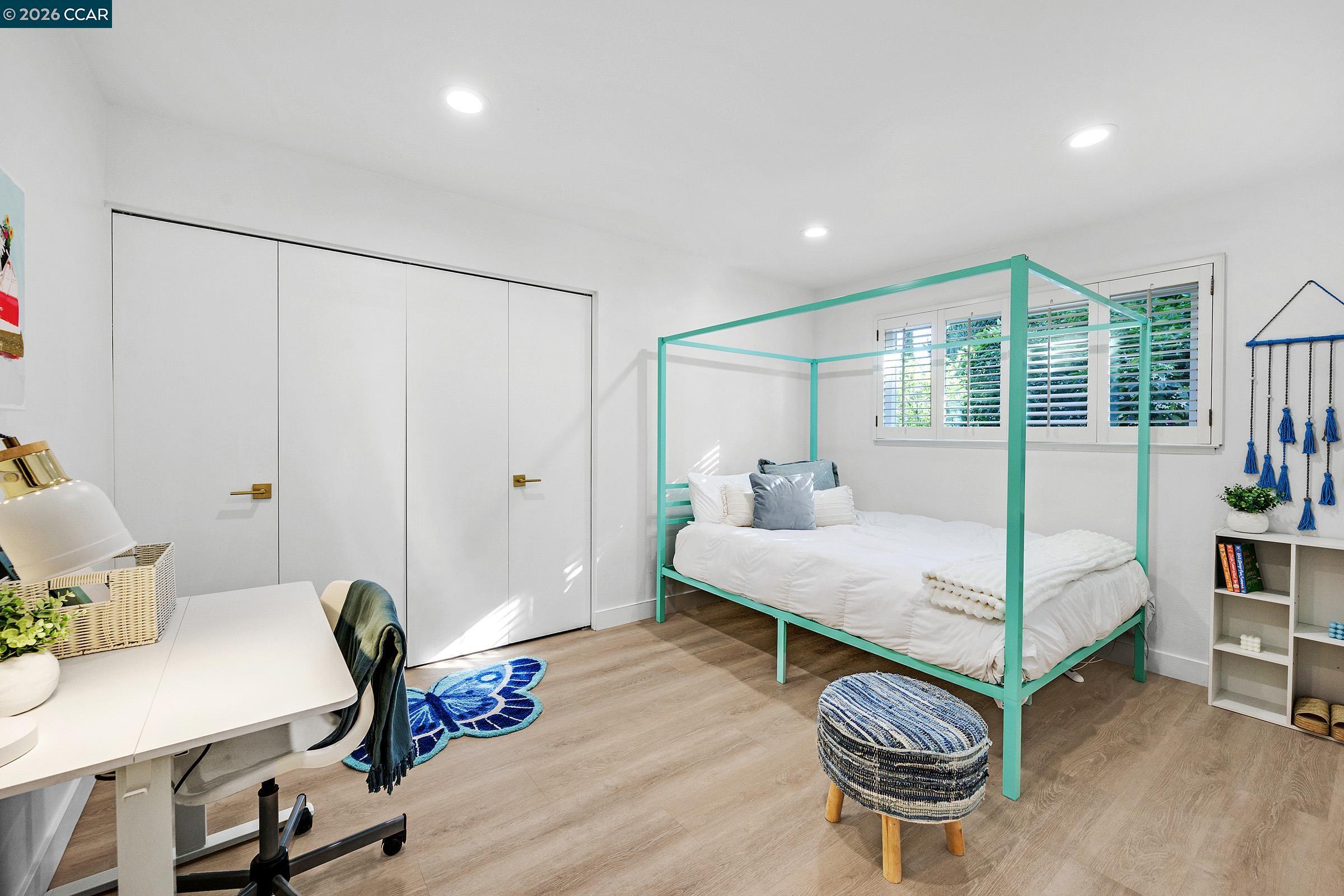 Detail Gallery Image 19 of 42 For 207 Normandy Ln, Walnut Creek,  CA 94598 - 4 Beds | 2/1 Baths