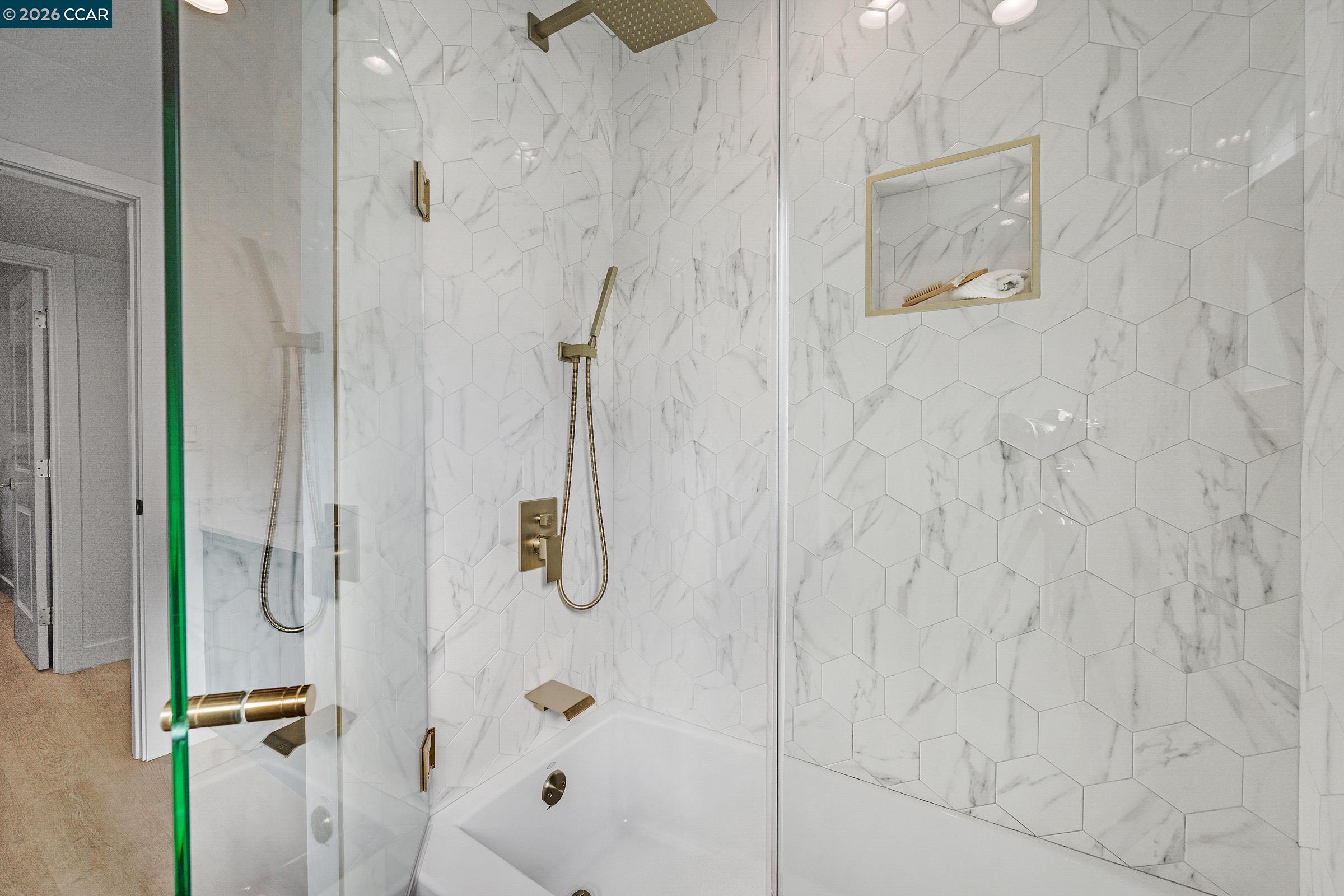 Detail Gallery Image 24 of 42 For 207 Normandy Ln, Walnut Creek,  CA 94598 - 4 Beds | 2/1 Baths