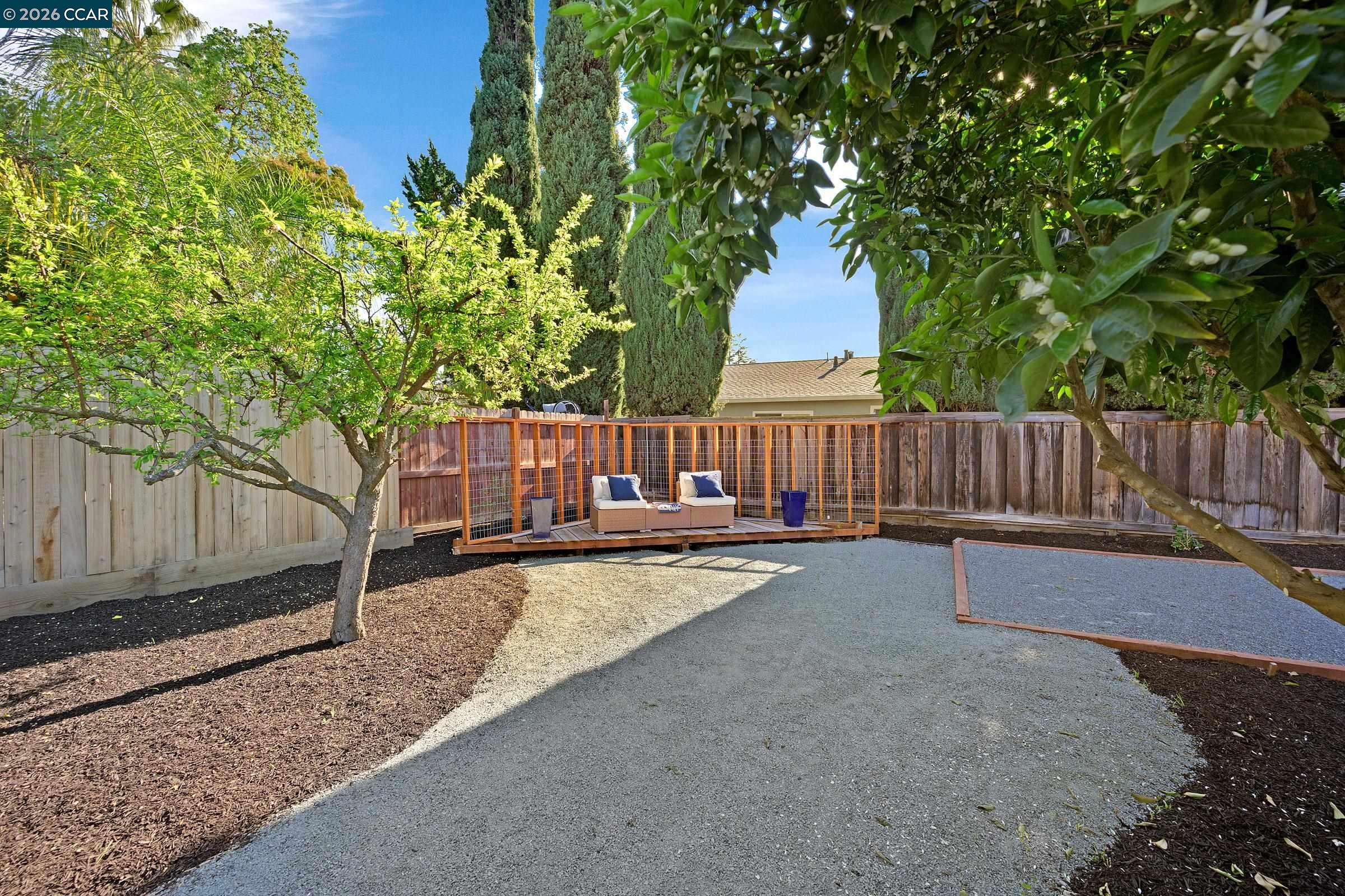Detail Gallery Image 36 of 42 For 207 Normandy Ln, Walnut Creek,  CA 94598 - 4 Beds | 2/1 Baths