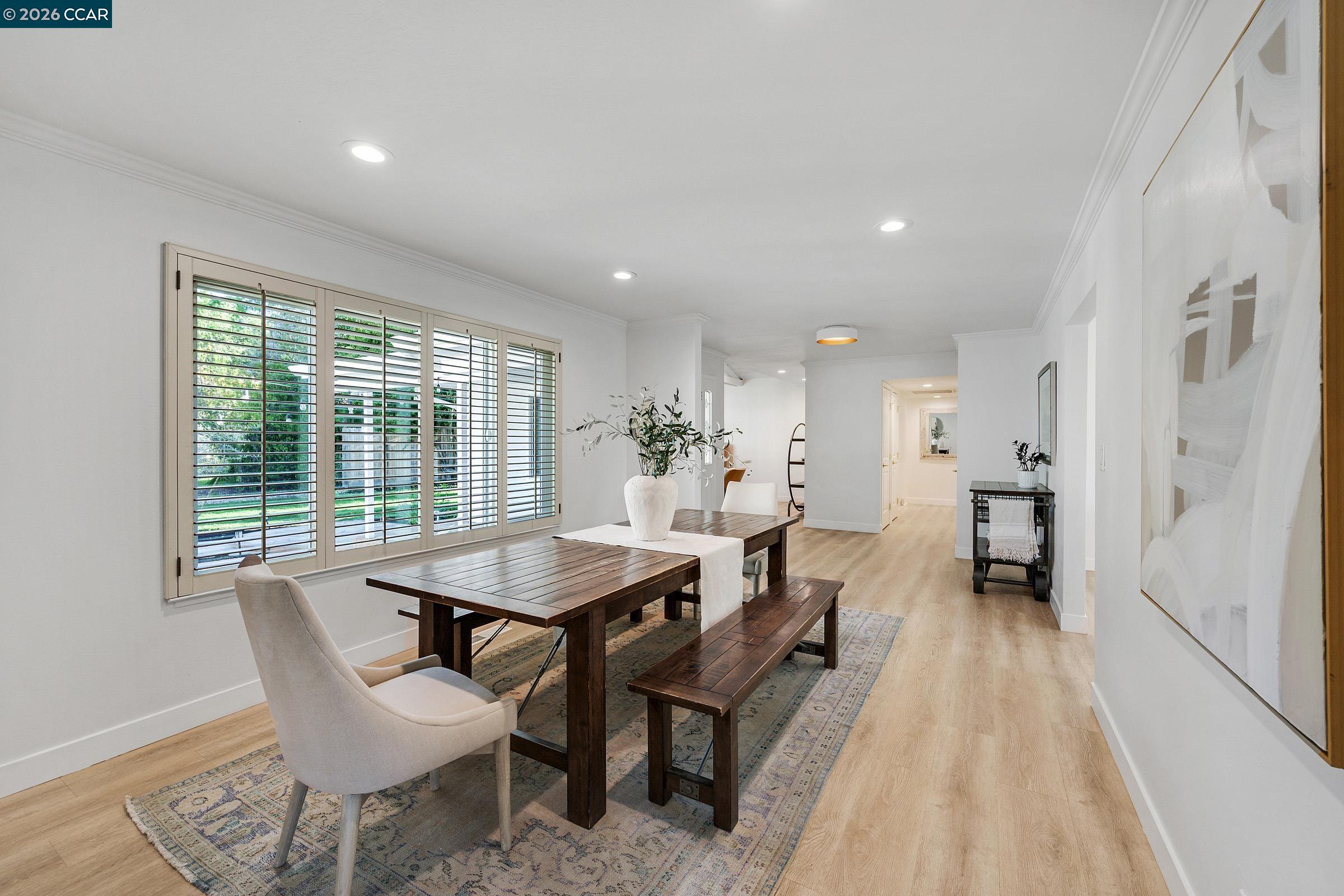 Detail Gallery Image 6 of 42 For 207 Normandy Ln, Walnut Creek,  CA 94598 - 4 Beds | 2/1 Baths