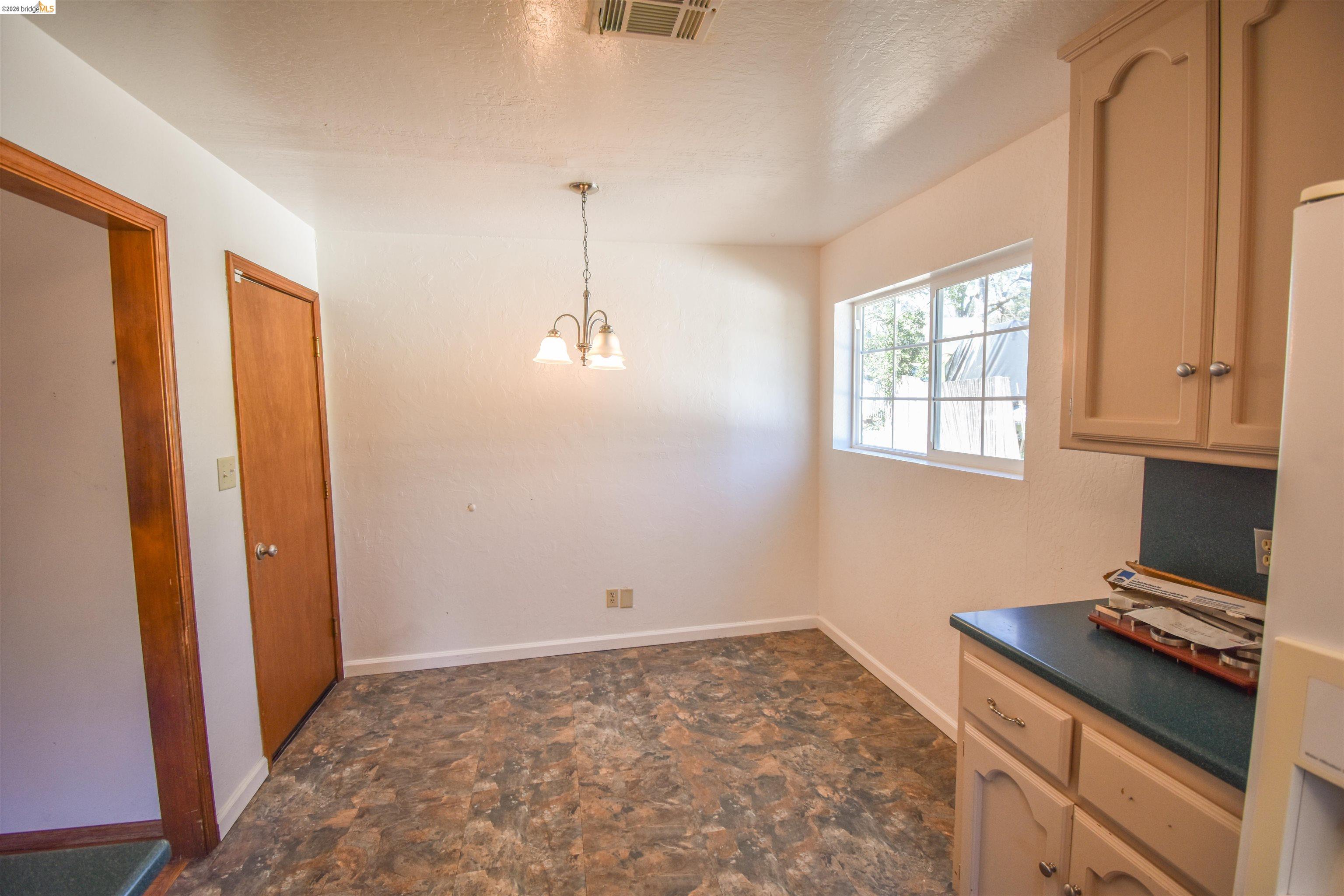 Detail Gallery Image 11 of 31 For 21515 Bellview Creek Rd, Sonora,  CA 95370 - 4 Beds | 3 Baths