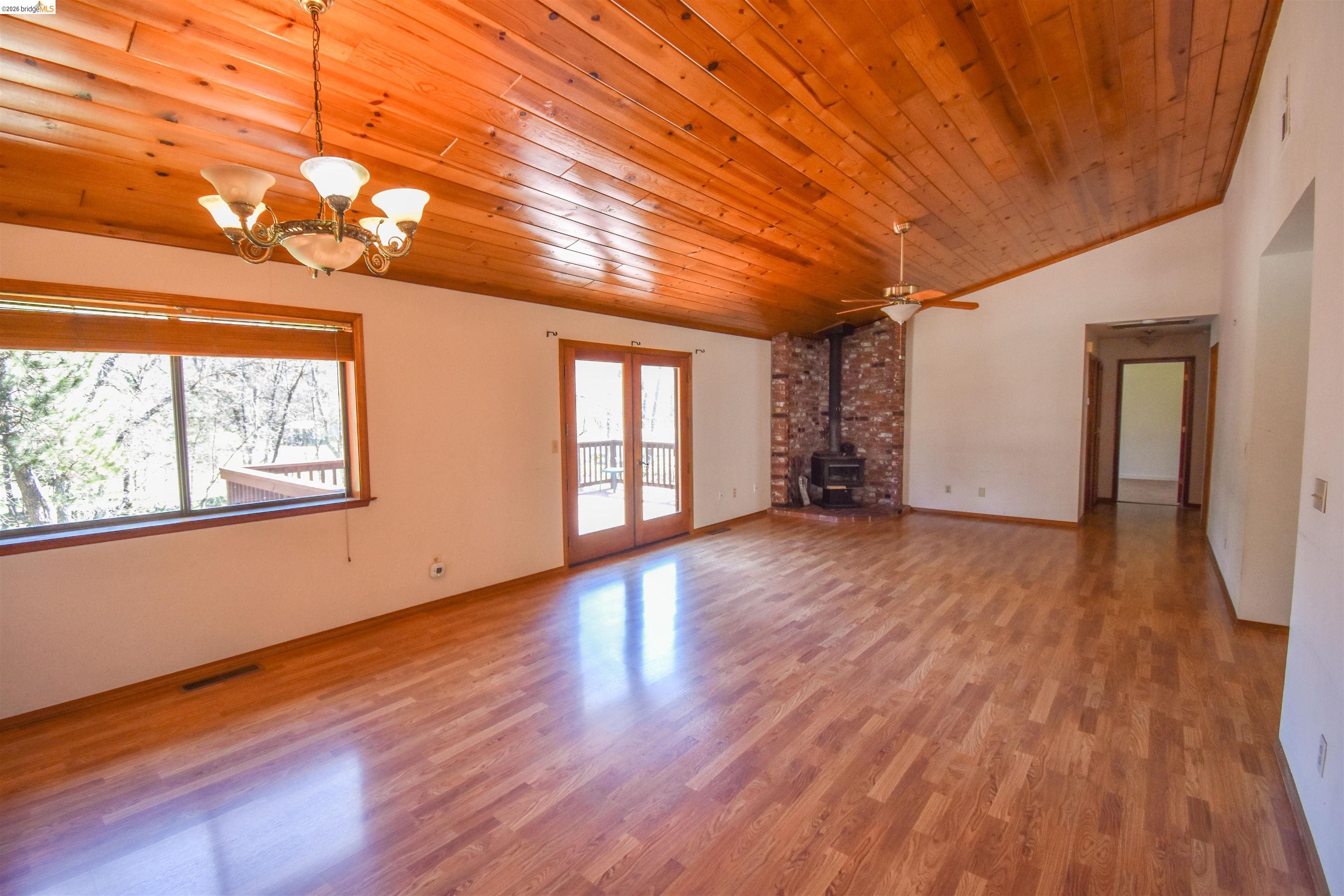 Detail Gallery Image 8 of 31 For 21515 Bellview Creek Rd, Sonora,  CA 95370 - 4 Beds | 3 Baths