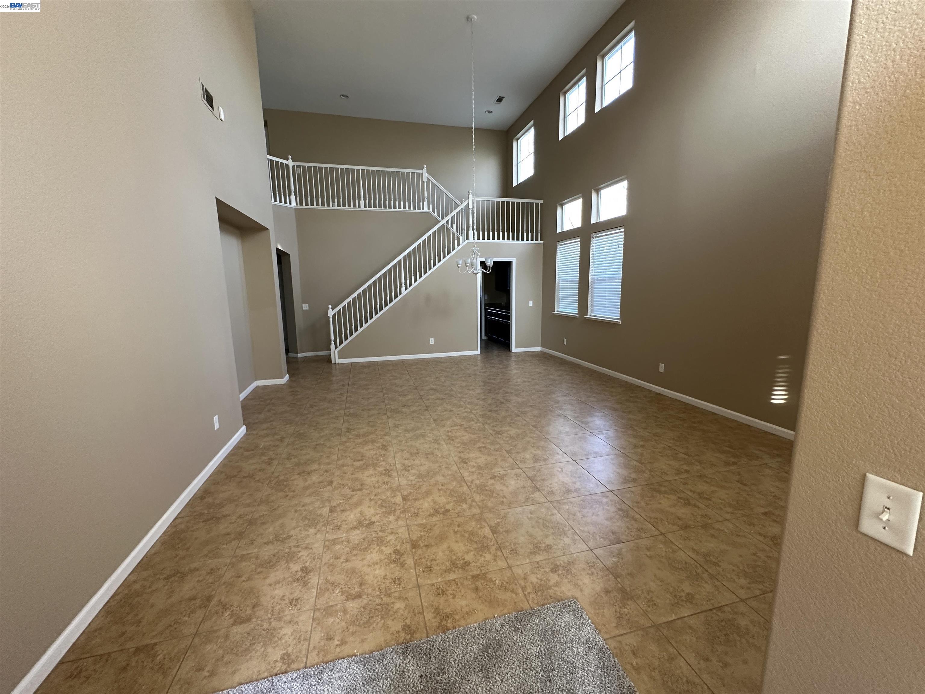 Detail Gallery Image 12 of 25 For 4111 Riverbrook Ct, Stockton,  CA 95219 - 5 Beds | 4 Baths